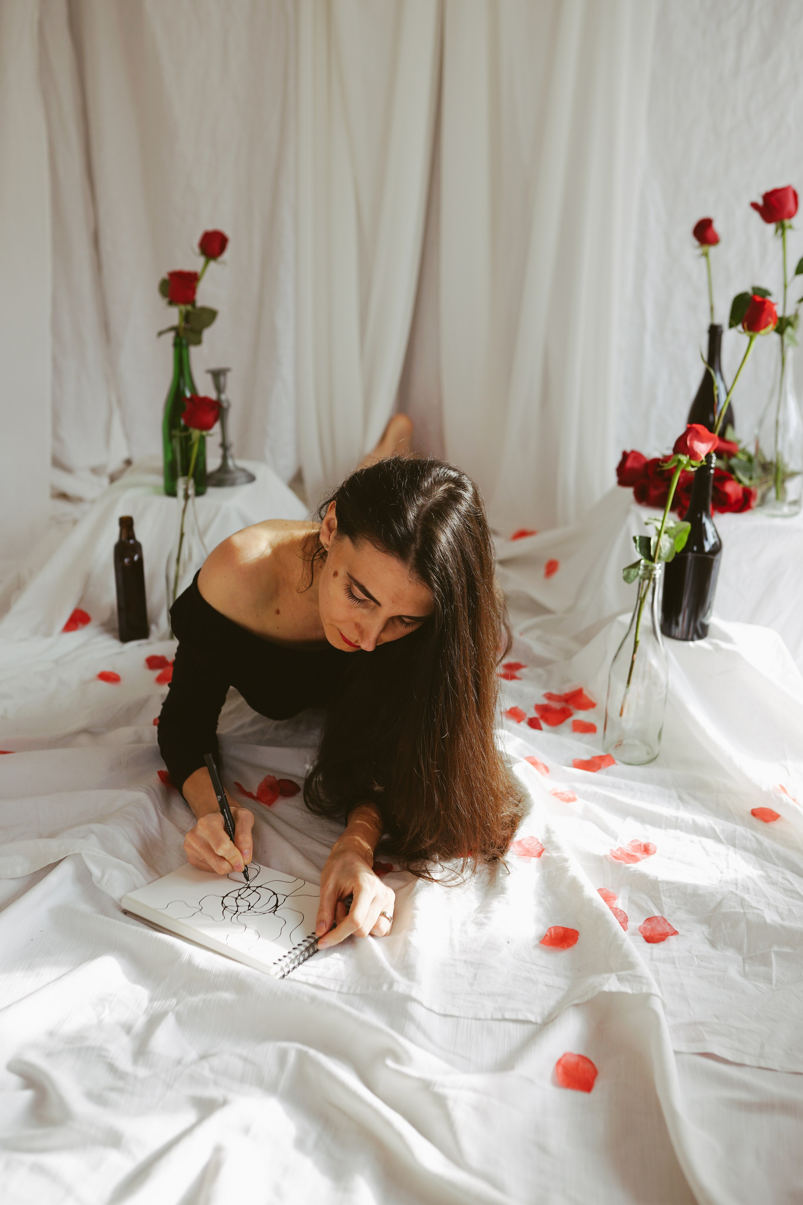 Fotografie de Portret Brașov | Artist Mădălina Beda. Madalina Beda- Artist vizual, fotograf, doula la nastere, consultant babywearing Brasov si in toata tara