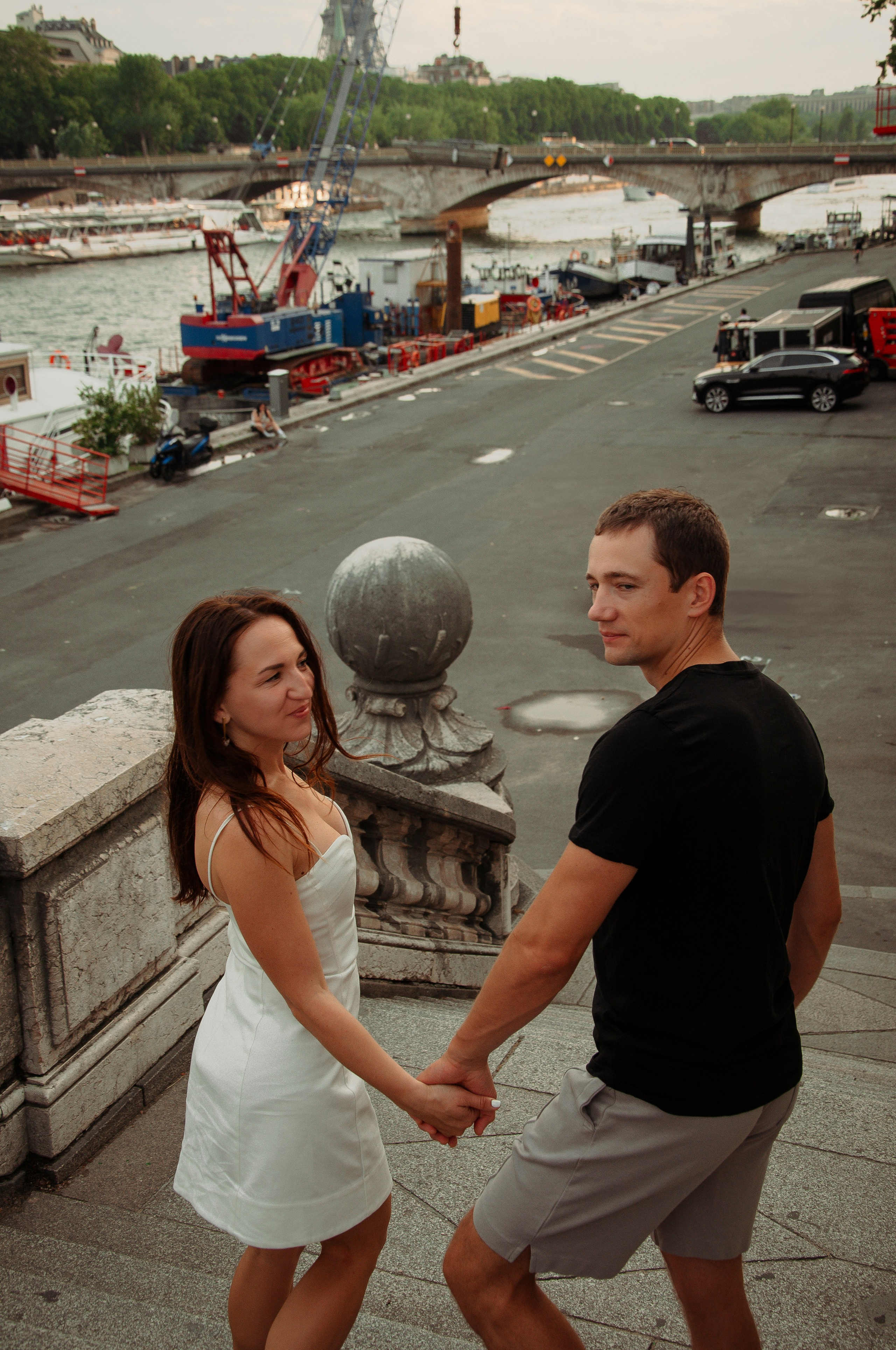 Summer couple photoshoot. Paris photographer — Polina Osipova
