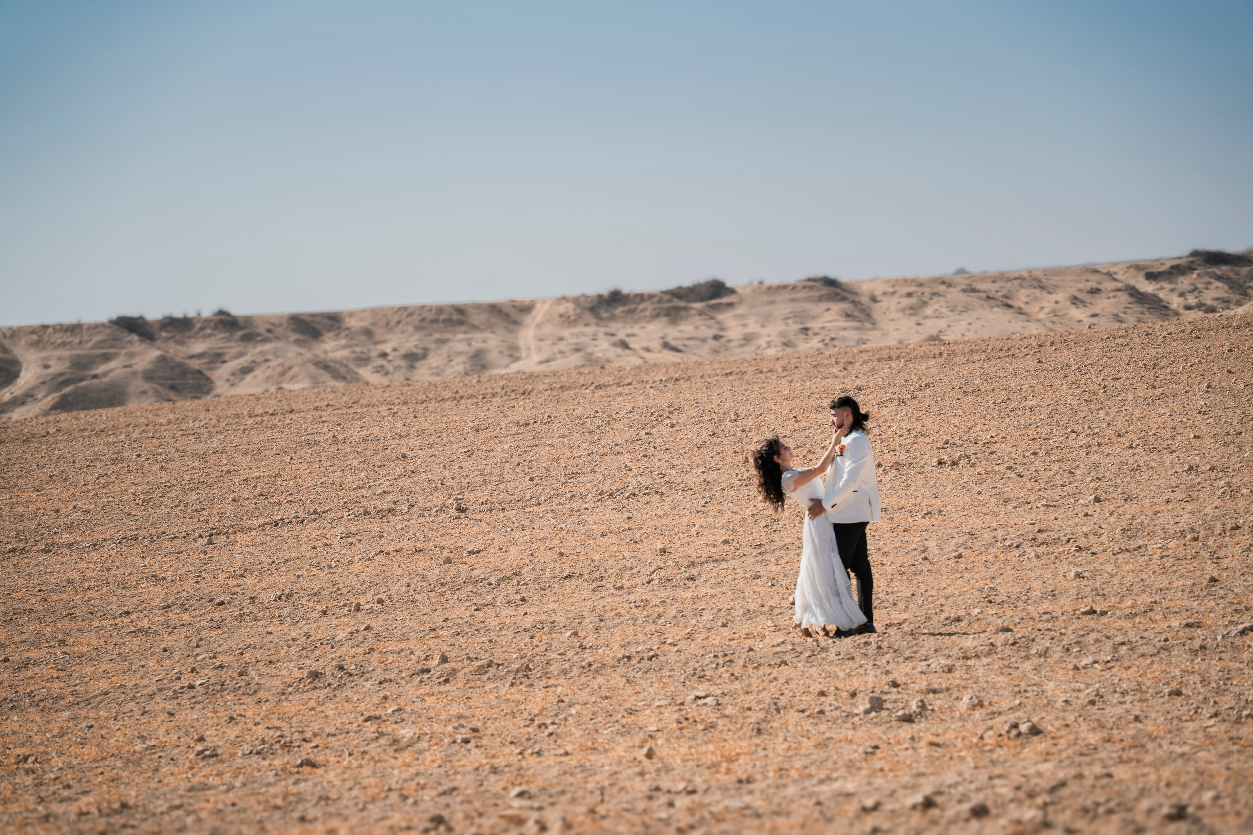 אביה ואחיה. יוסף מזרחי צילום חתונה, ברית וזוגיות. צלם מקצועי שאוהב להוציא אתכם הכי יפים ברגעים הכי מרגשים