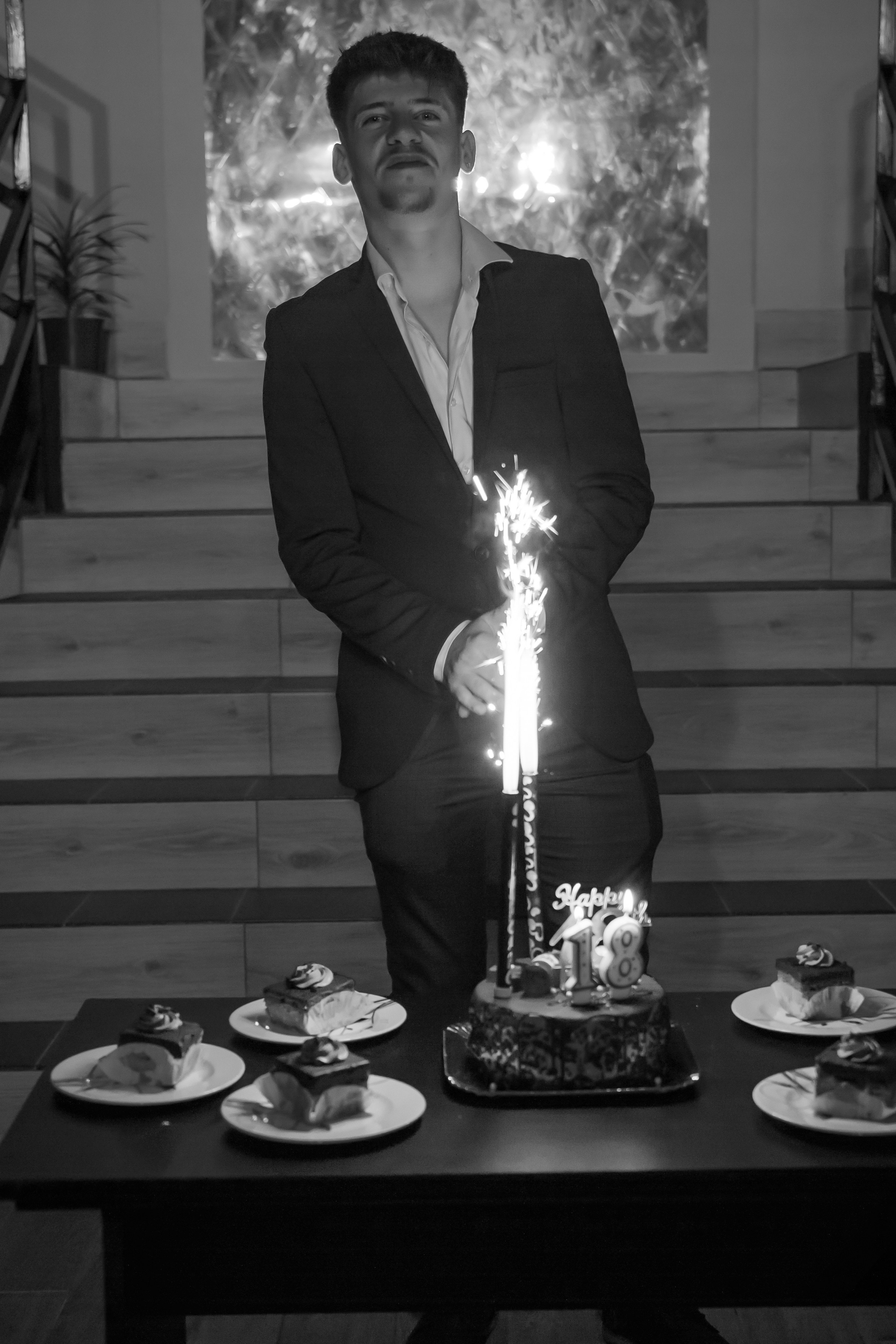 18 ANI - UN NOU ÎNCEPUT