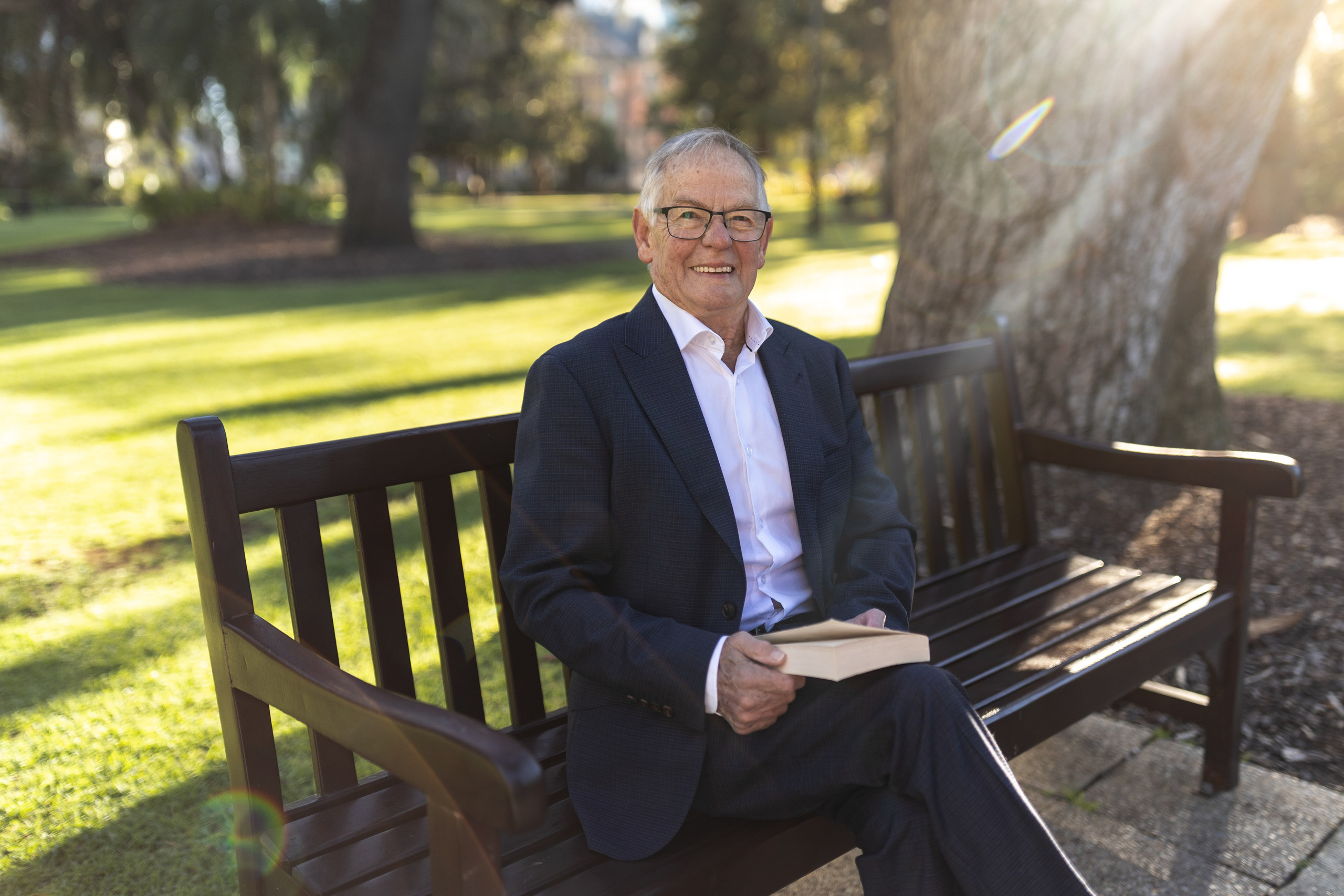 Ron Cole, Financial broker