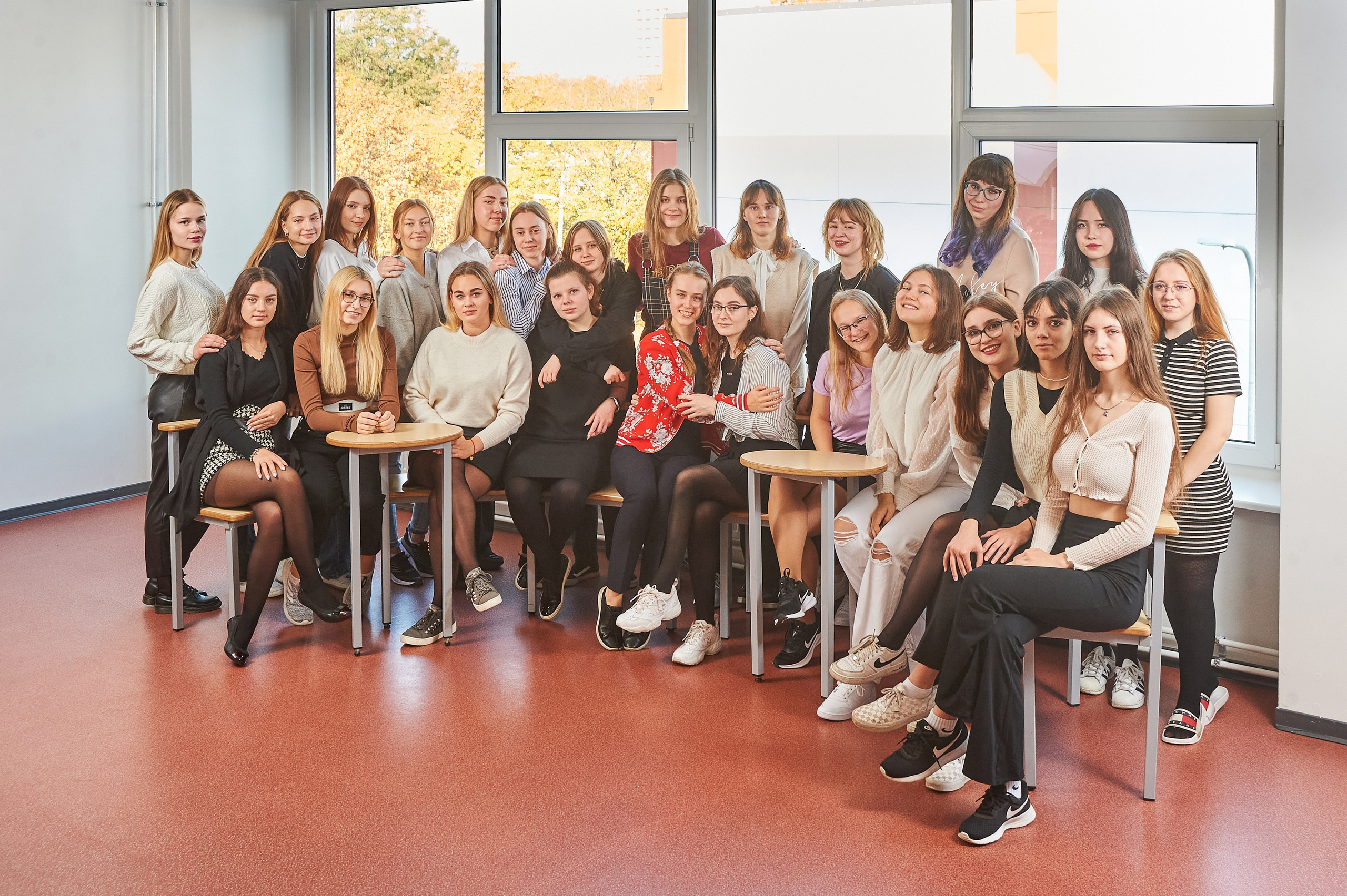 Выпускные альбомы для школ — для дружных классов. Нескучные выпускные альбомы в Таллине | Авторские макеты