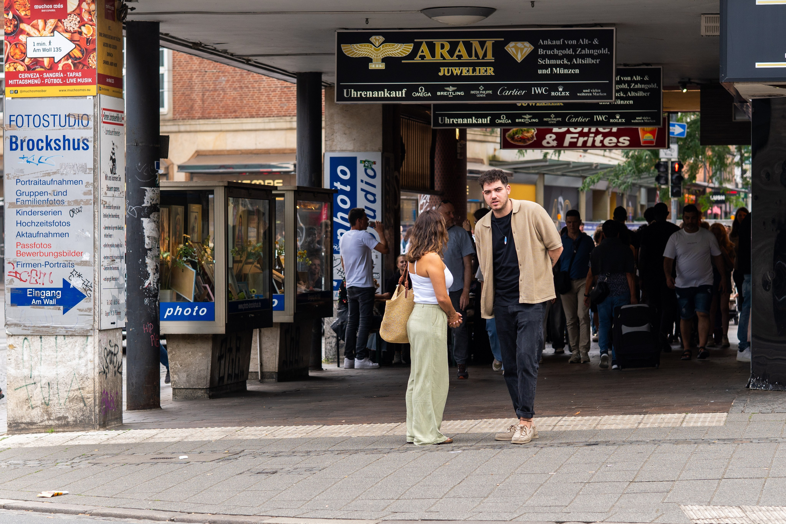 A little bit of street in Bremen #2. URBANSTREETFILES.ART
