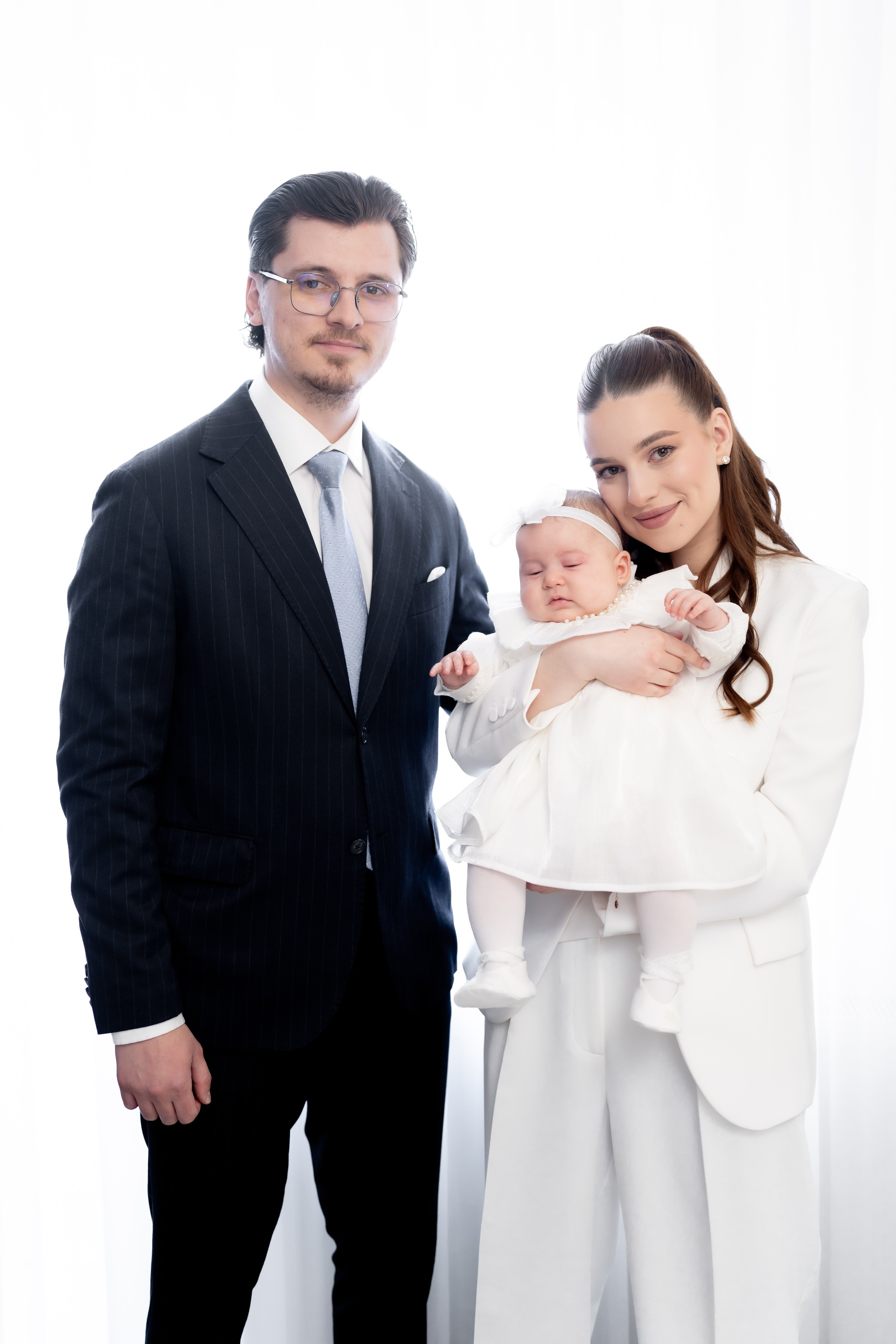 Ilinca. Mark Fazakas — Wedding Photographer