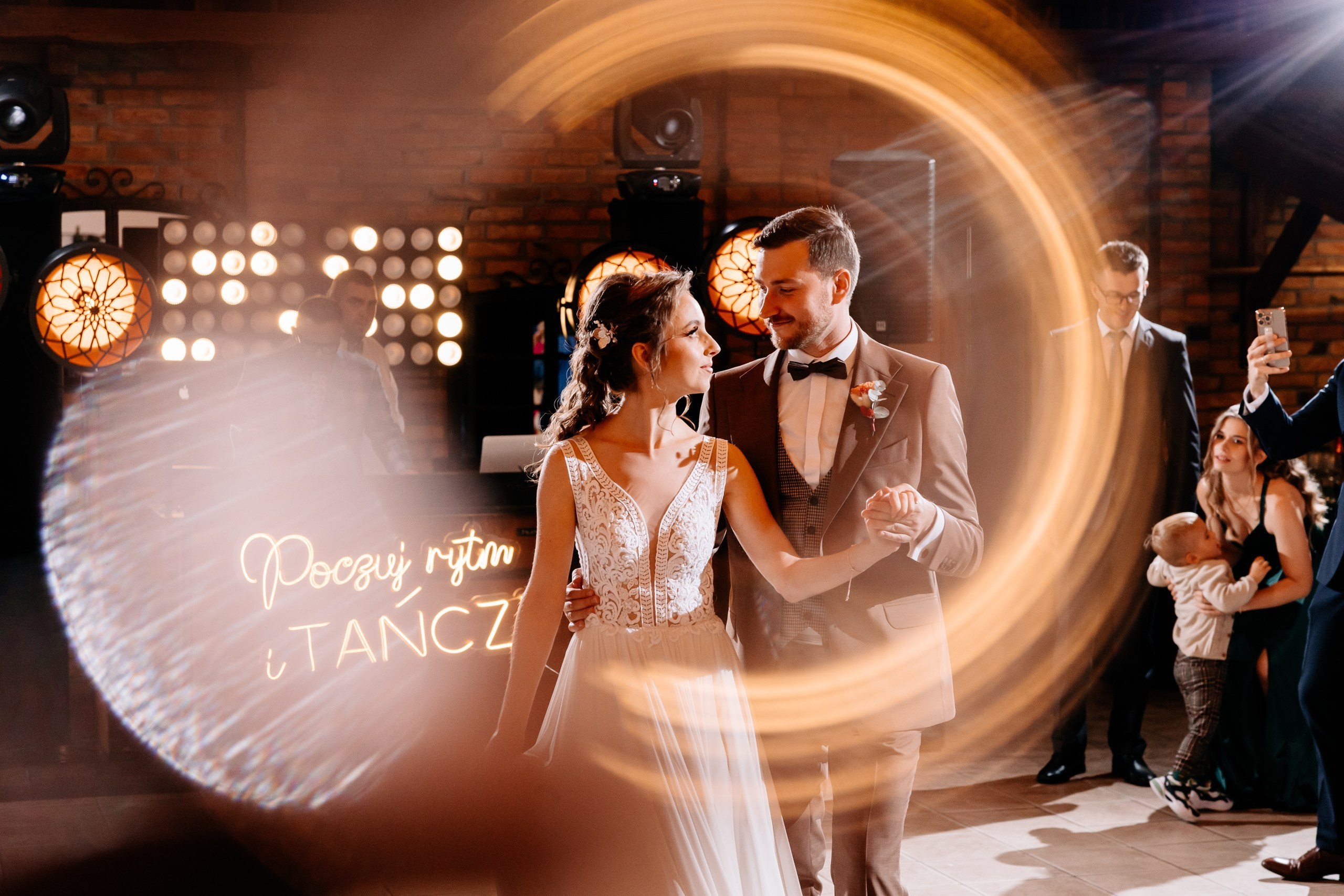 Basia ♡ Bartek. Fotograf Ślubny Warszawa - Sesje Biznesowe Rodzinne Eventy