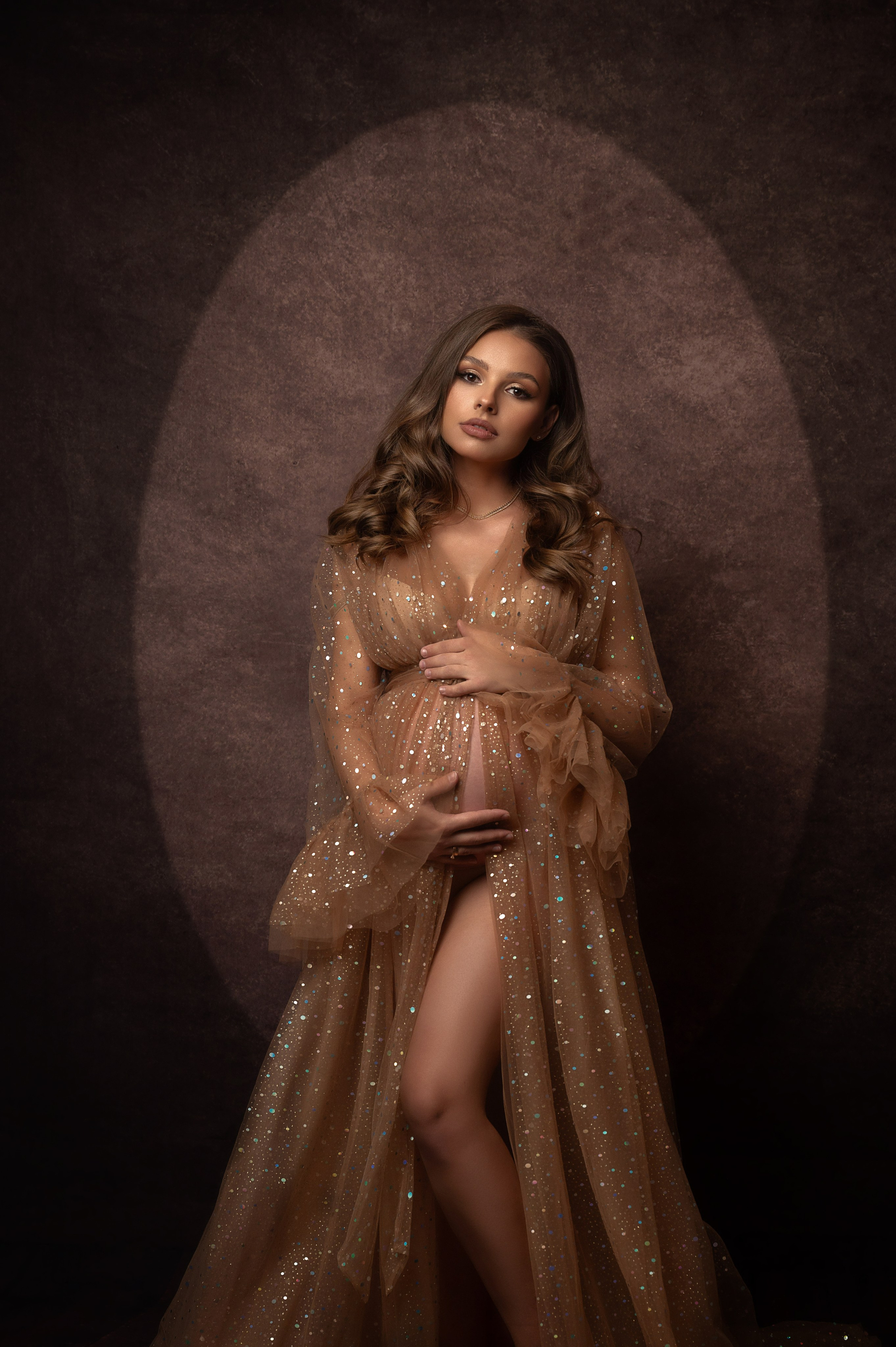 Maternity photoshoot in the studio. Victoria Lyubchenko — fine art photography in Bismarck, ND