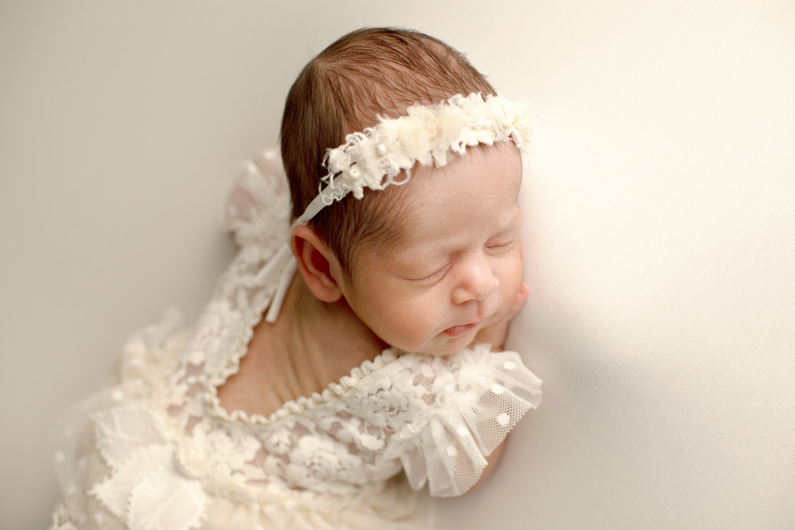 Asli Özcan. Neugeborenen Fotograf Ulm (Umgebung)