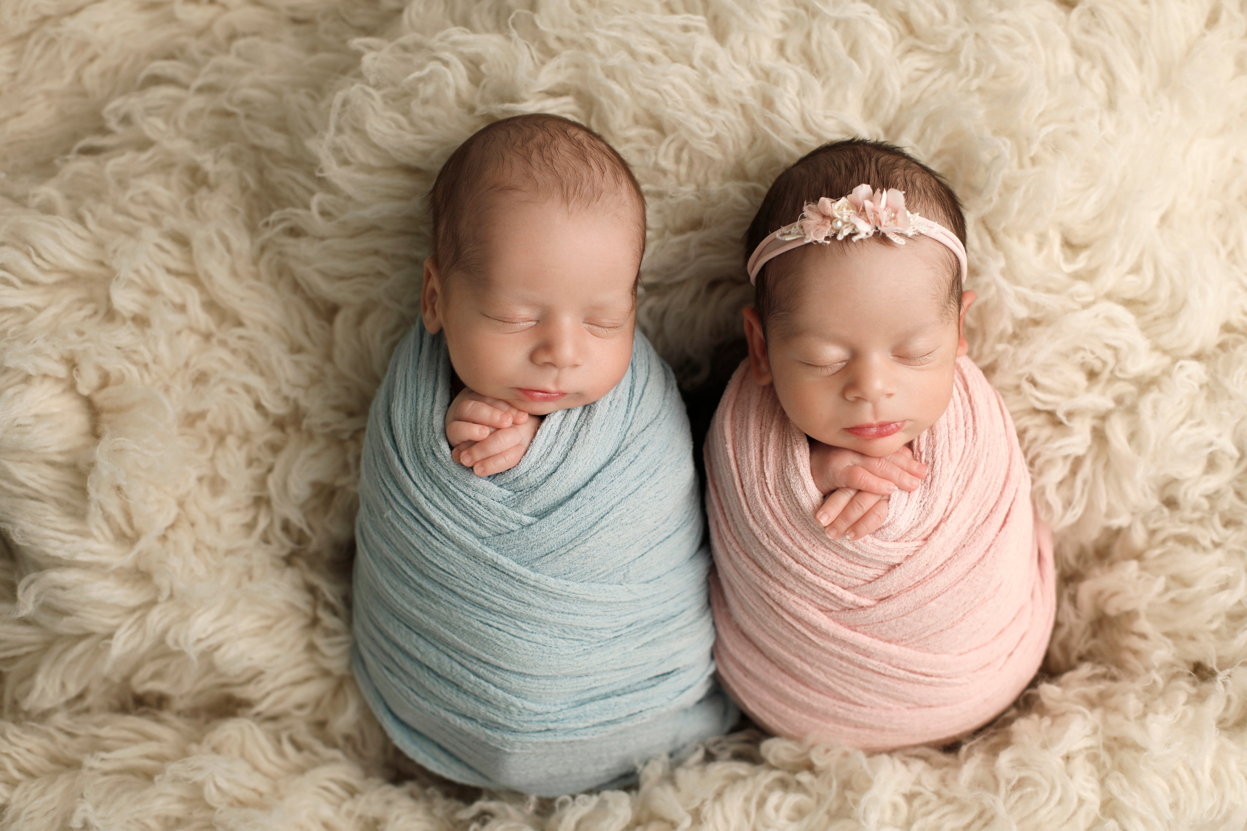 Asli Özcan. Neugeborenen Fotograf Ulm (Umgebung)