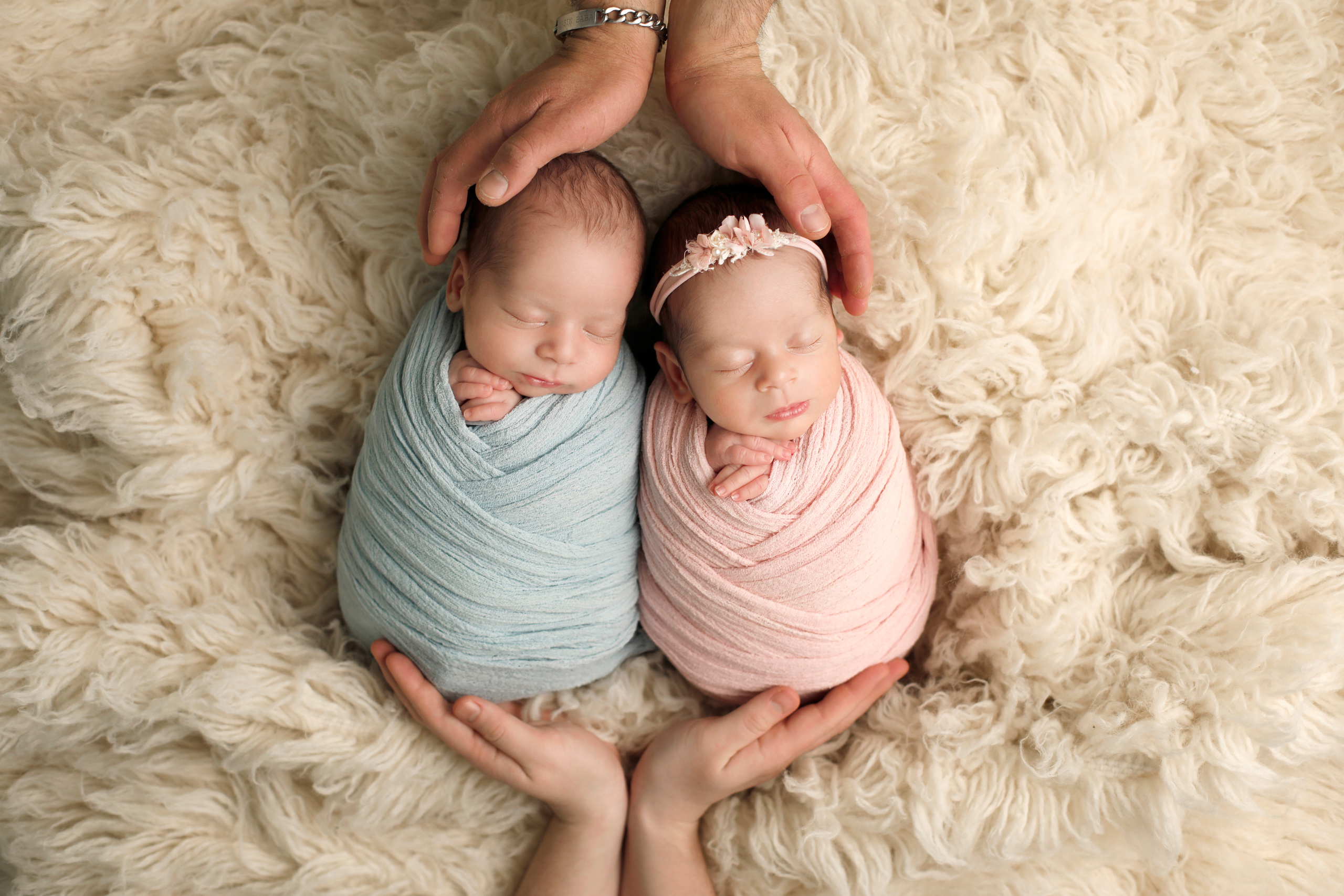 Asli Özcan. Neugeborenen Fotograf Ulm (Umgebung)