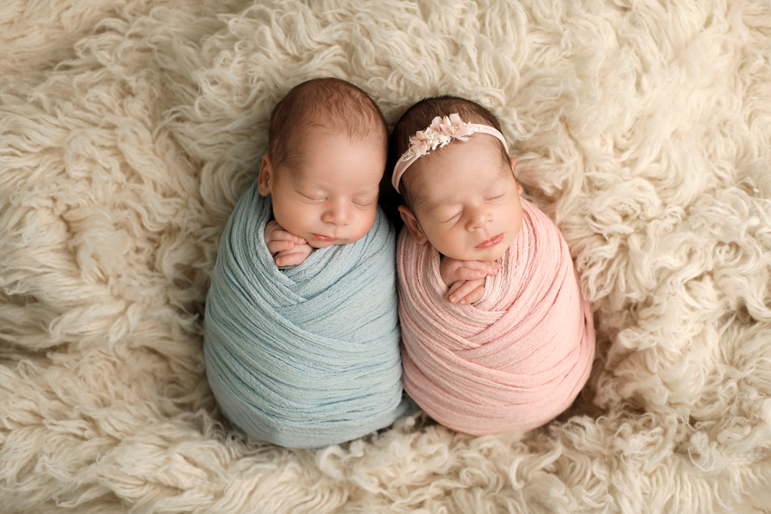 Asli Özcan. Neugeborenen Fotograf Ulm (Umgebung)