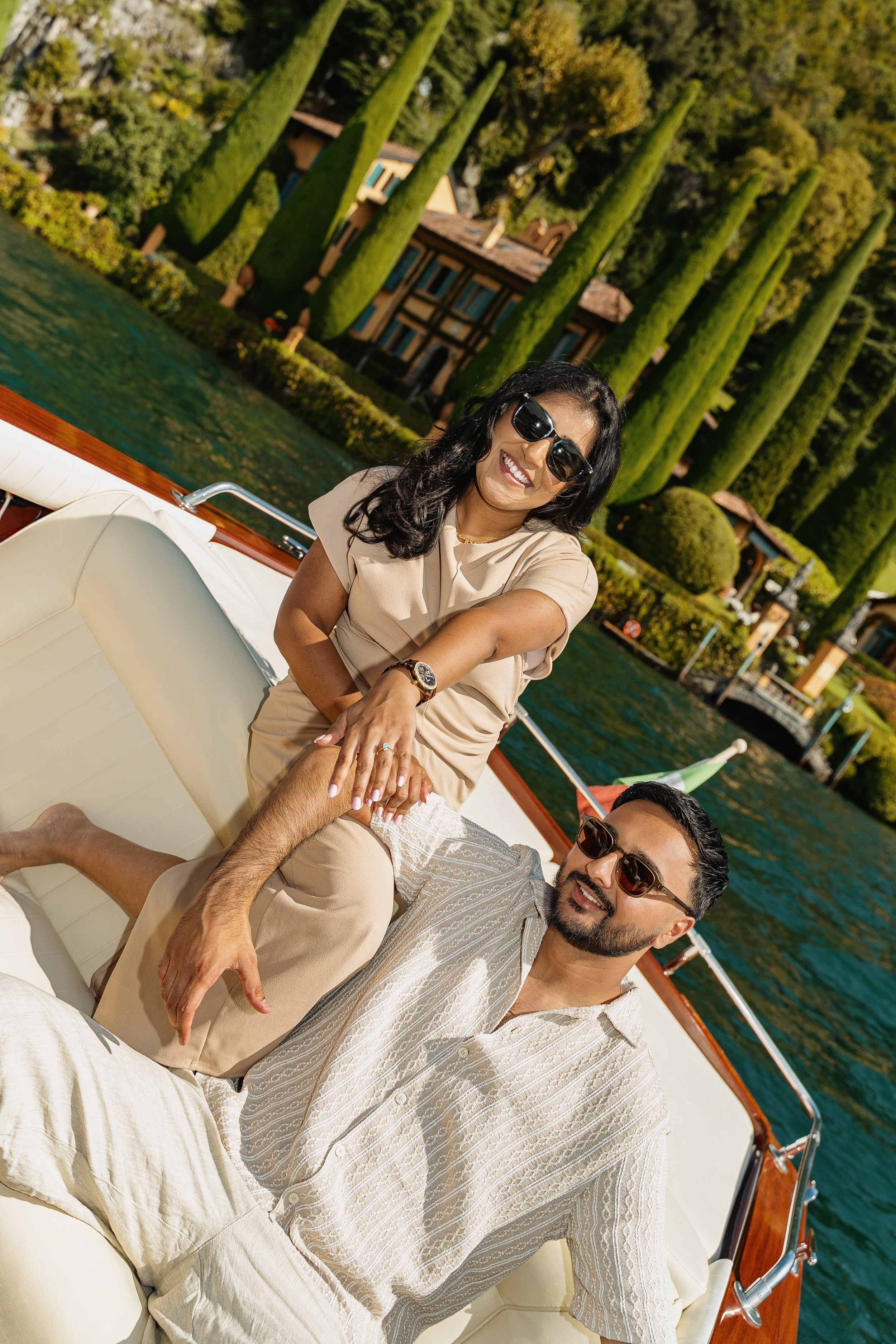 Lake Como Proposal on a Boat. Proposal Photographer in Lake Como