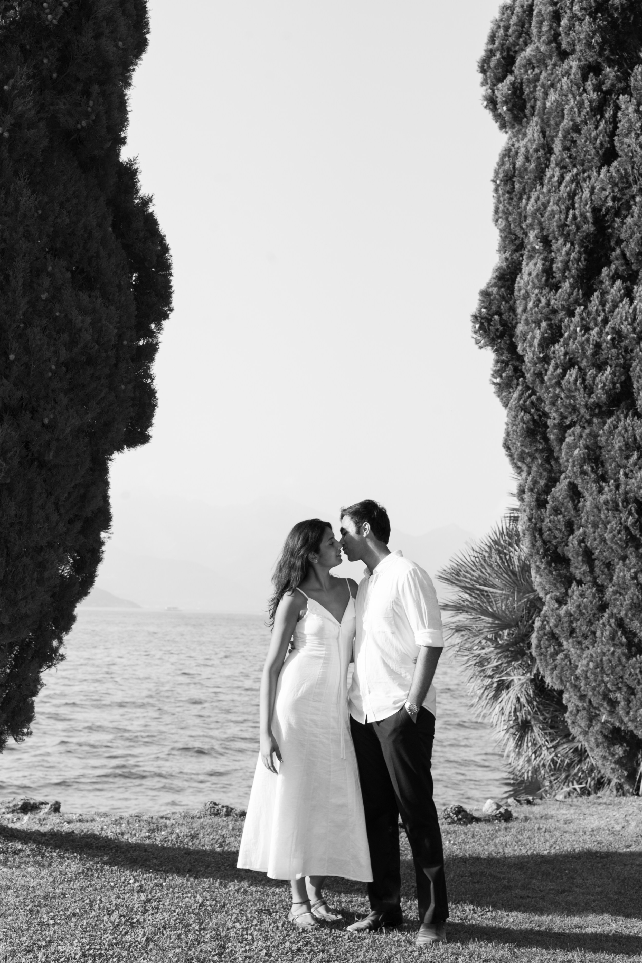 Secret Proposal at Villa Melzi, Lake Como. Lake Como Proposal Photographer | Surprise Proposals & Engagements