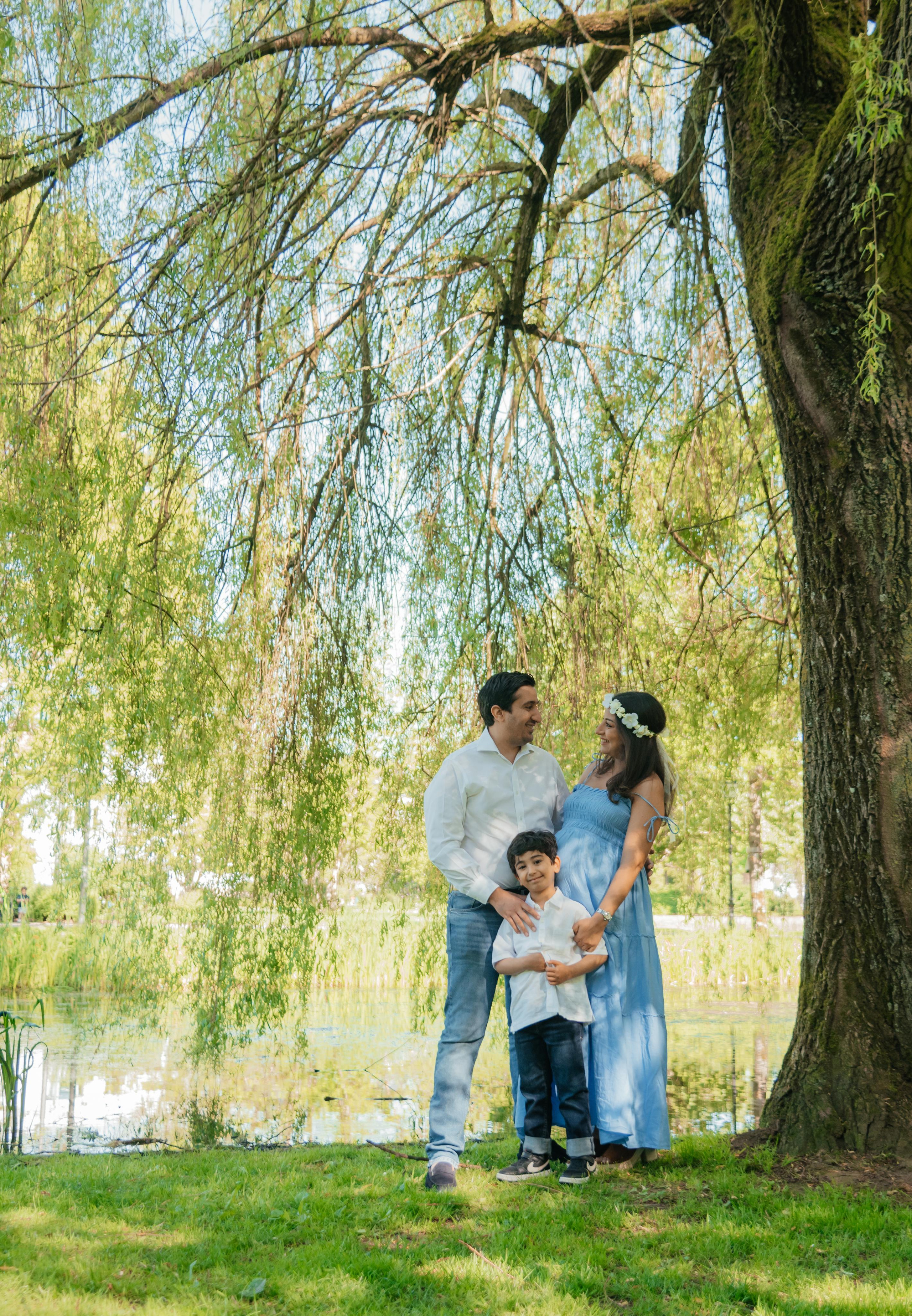 Pregnancy photoshoot outdoor Luxembourg. Photographer in Luxembourg Tanita