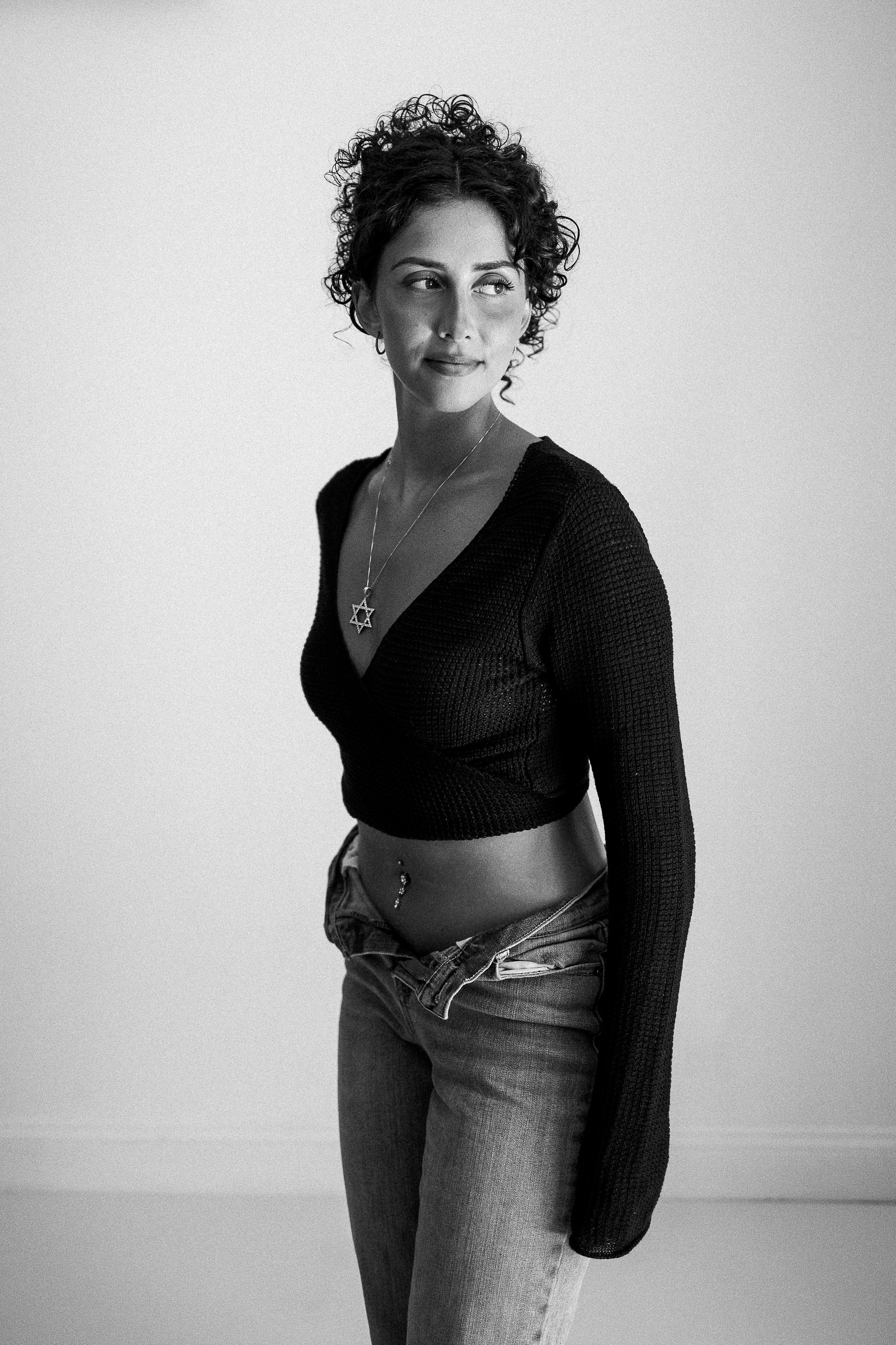 J. Rawnoir- Portrait photography by Daria Paliy.Timeless black&white portraits of women in NYC area