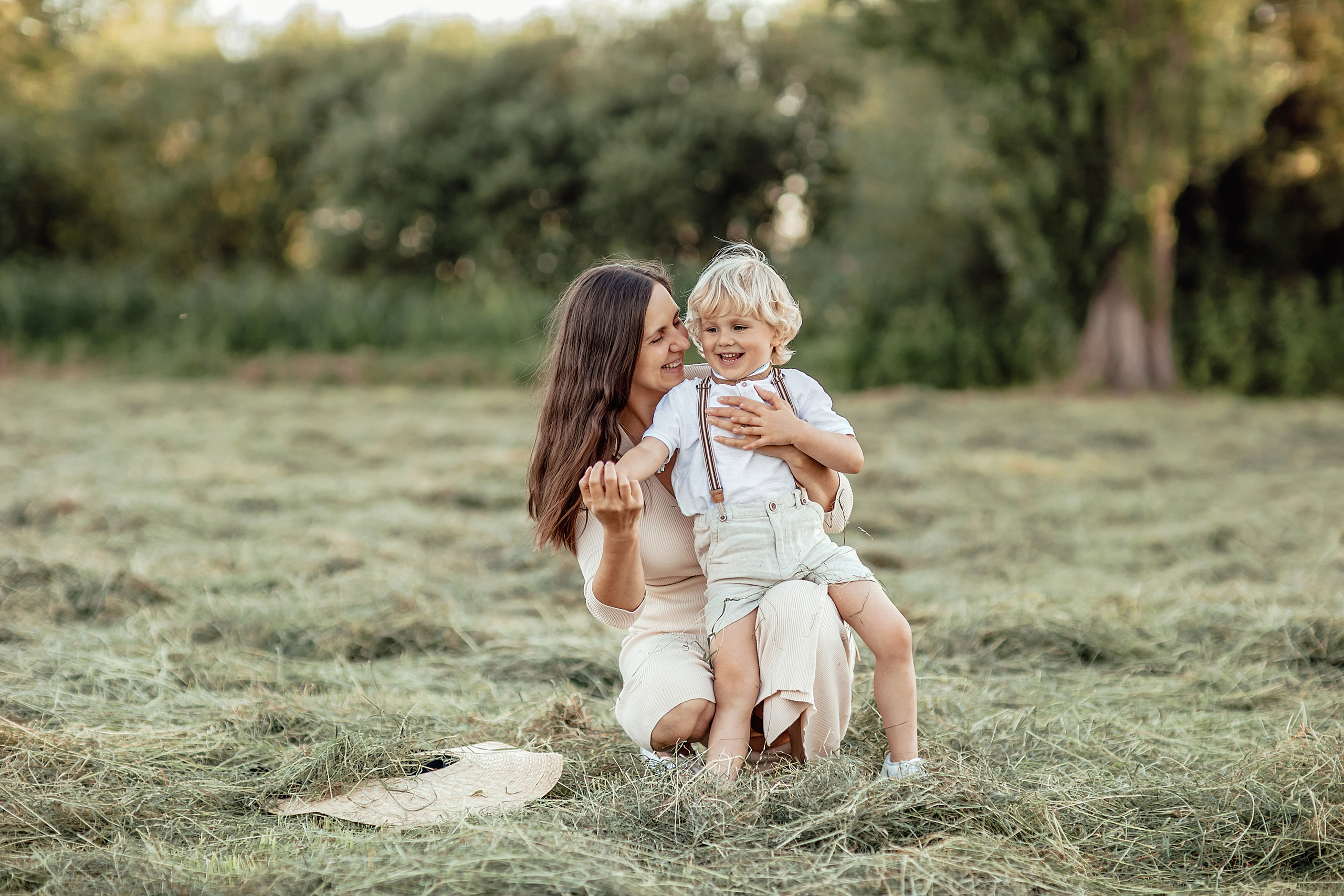 Mama-Sohn-Fotoshooting. Fotografin in Osnabrück Mariana Slav