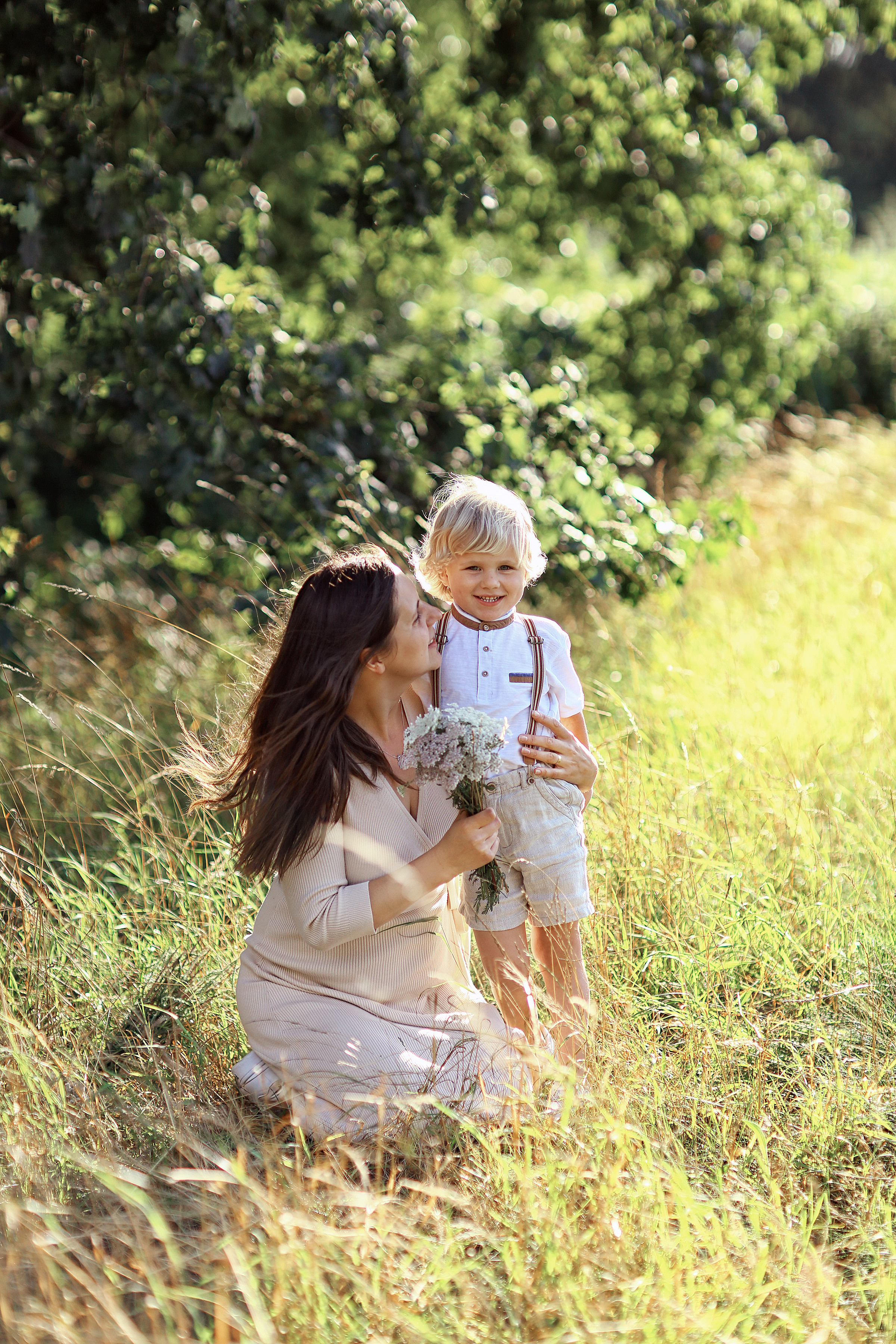 Mama-Sohn-Fotoshooting. Fotografin in Osnabrück Mariana Slav