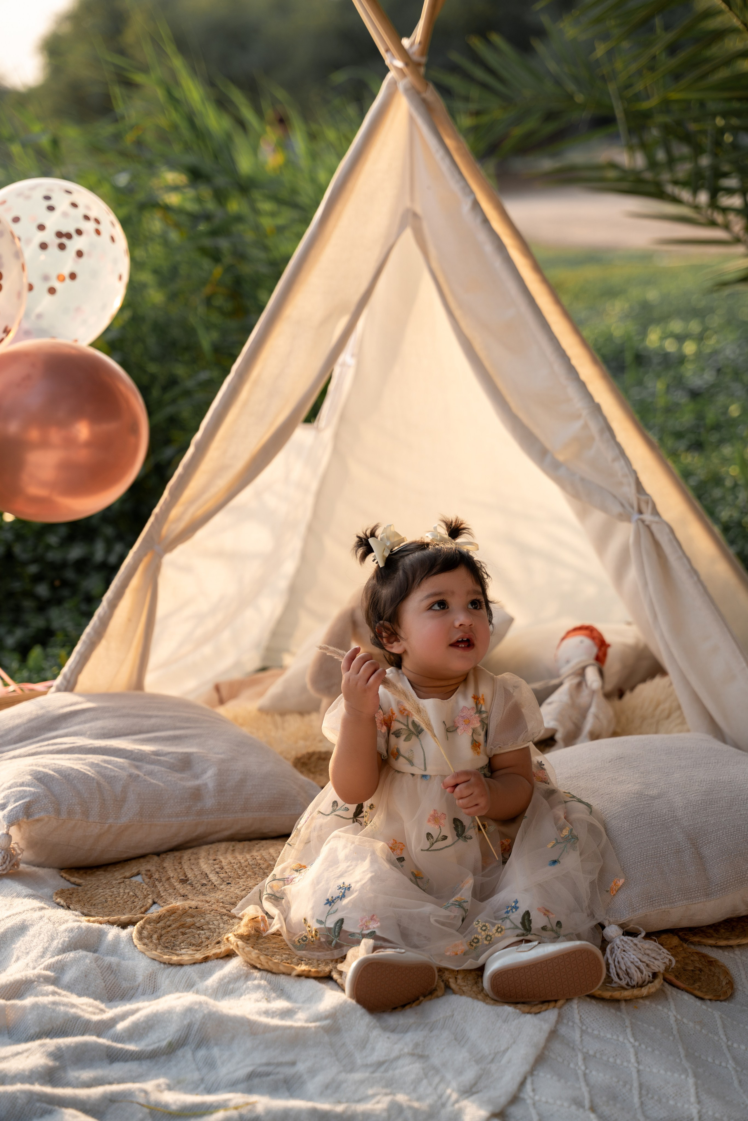 Cake smash and happy time. Angela Iakovleva — Family Photographer in Dubai