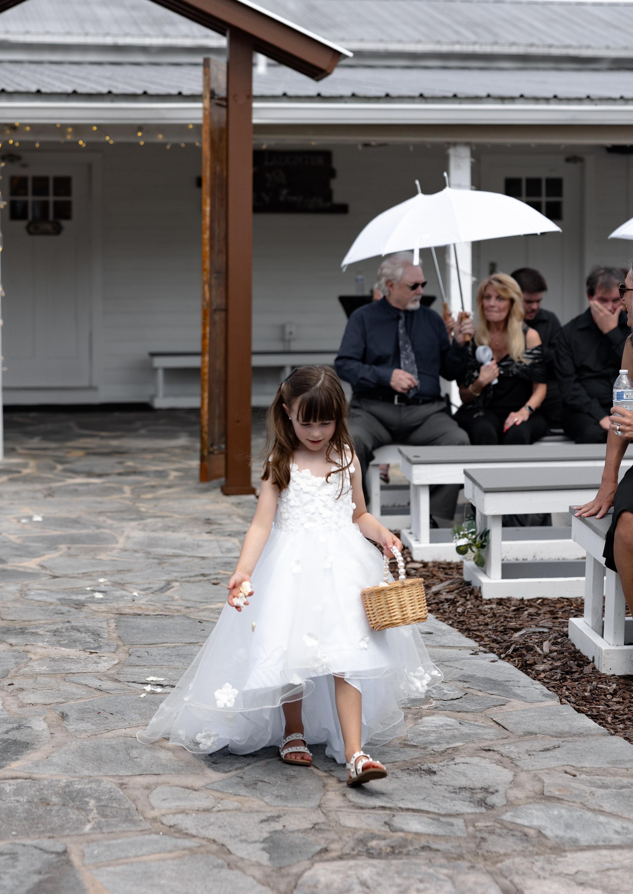 Alexsa and Robert. Ever After Farm Peach. Photographer Anastasia Nagibina