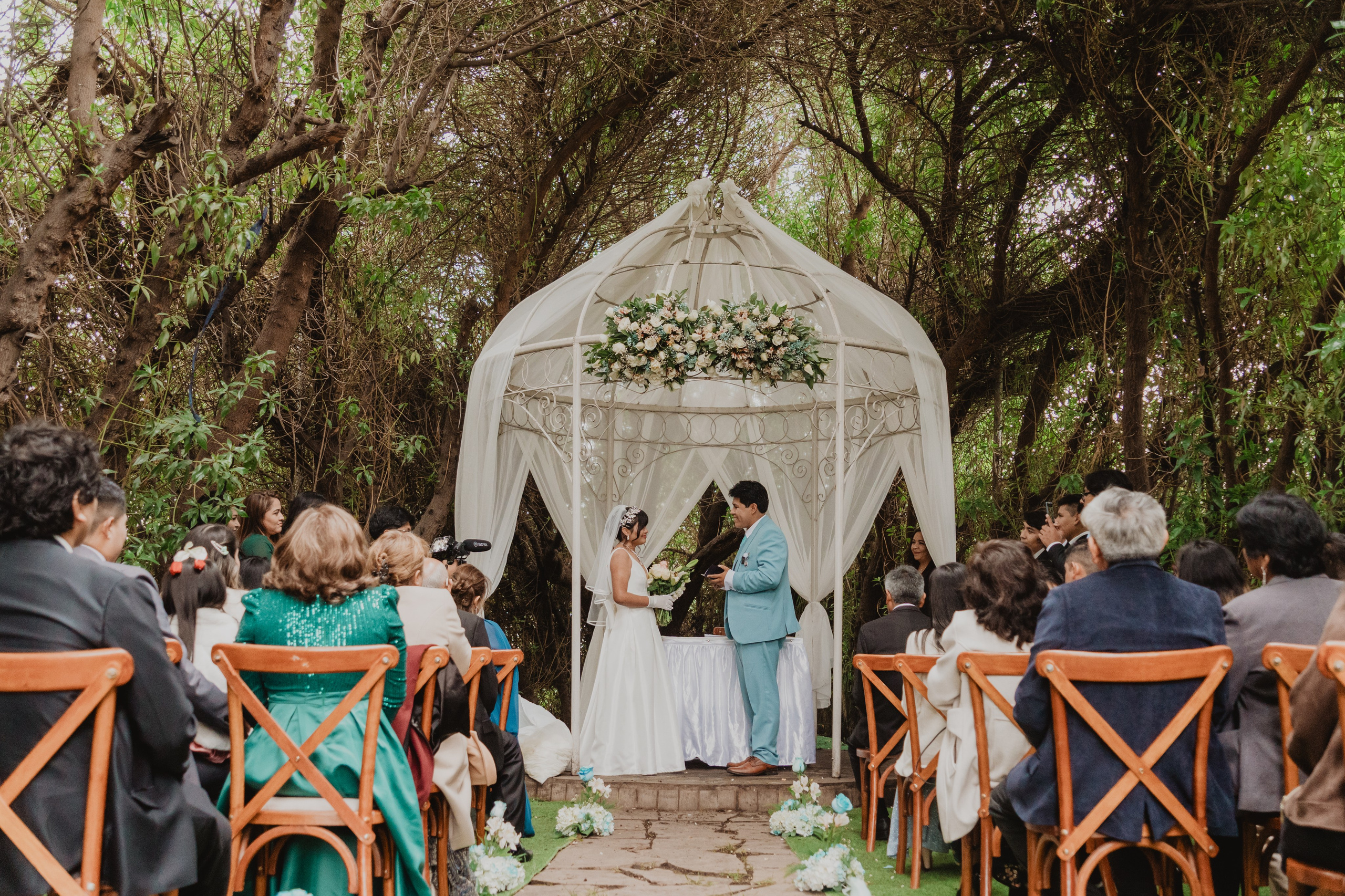 STEISY + EMMANUEL | BODA RELIGIOSA. Studio KVTA | Fotografía y Video de Bodas en Arequipa
