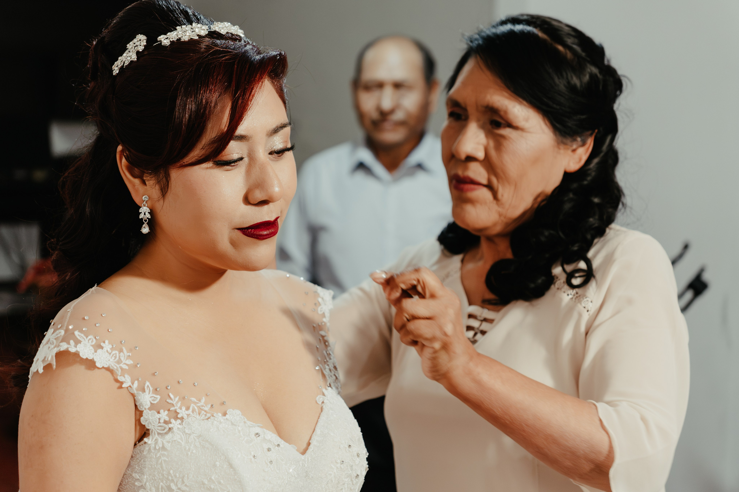 VANESSA + FRANKLIN BODA RELIGIOSA. Studio KVTA | Fotografía y Video de Bodas en Arequipa