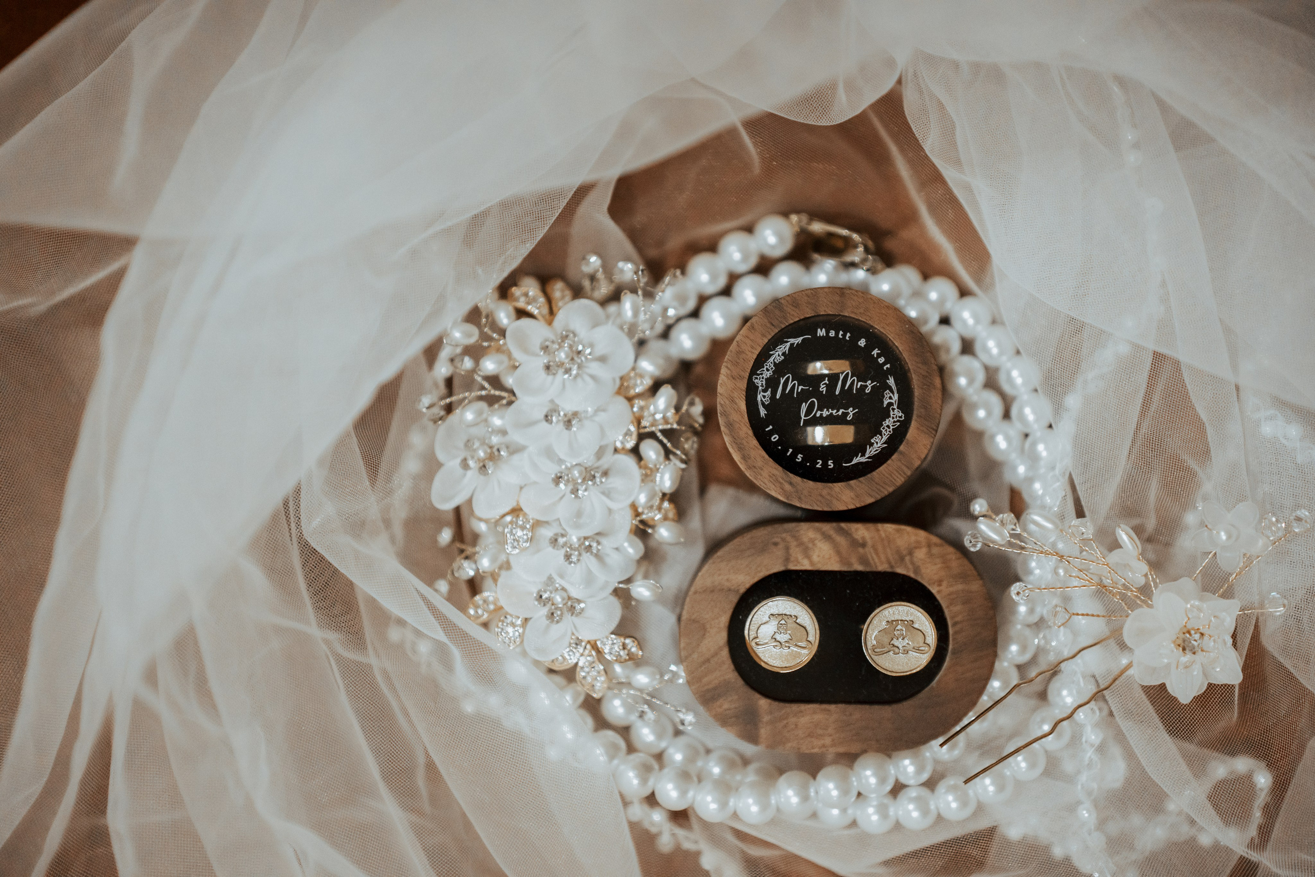 WEDDINGS/ELOPEMENTS. Ljova She Photography | This website is dedicated to wedding, couple, and proposal photography