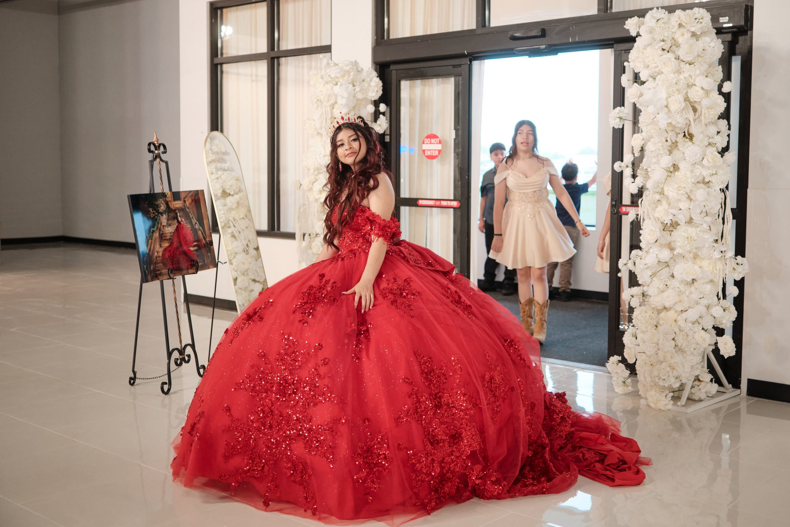 Blue Moon Events: Espacio y Comodidad para Quinceañeras)