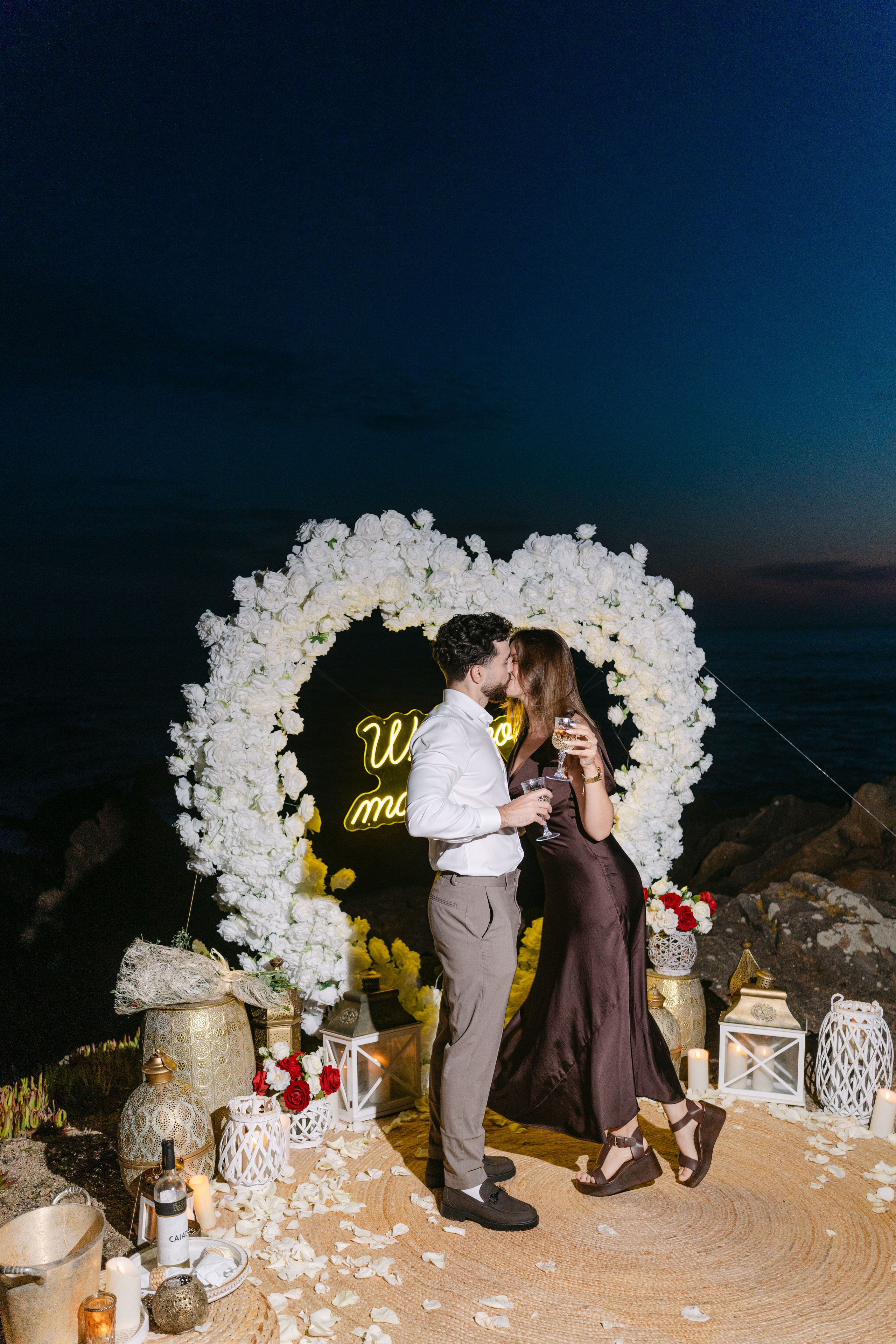 Wedding Proposal at the Beach. Davi Valente