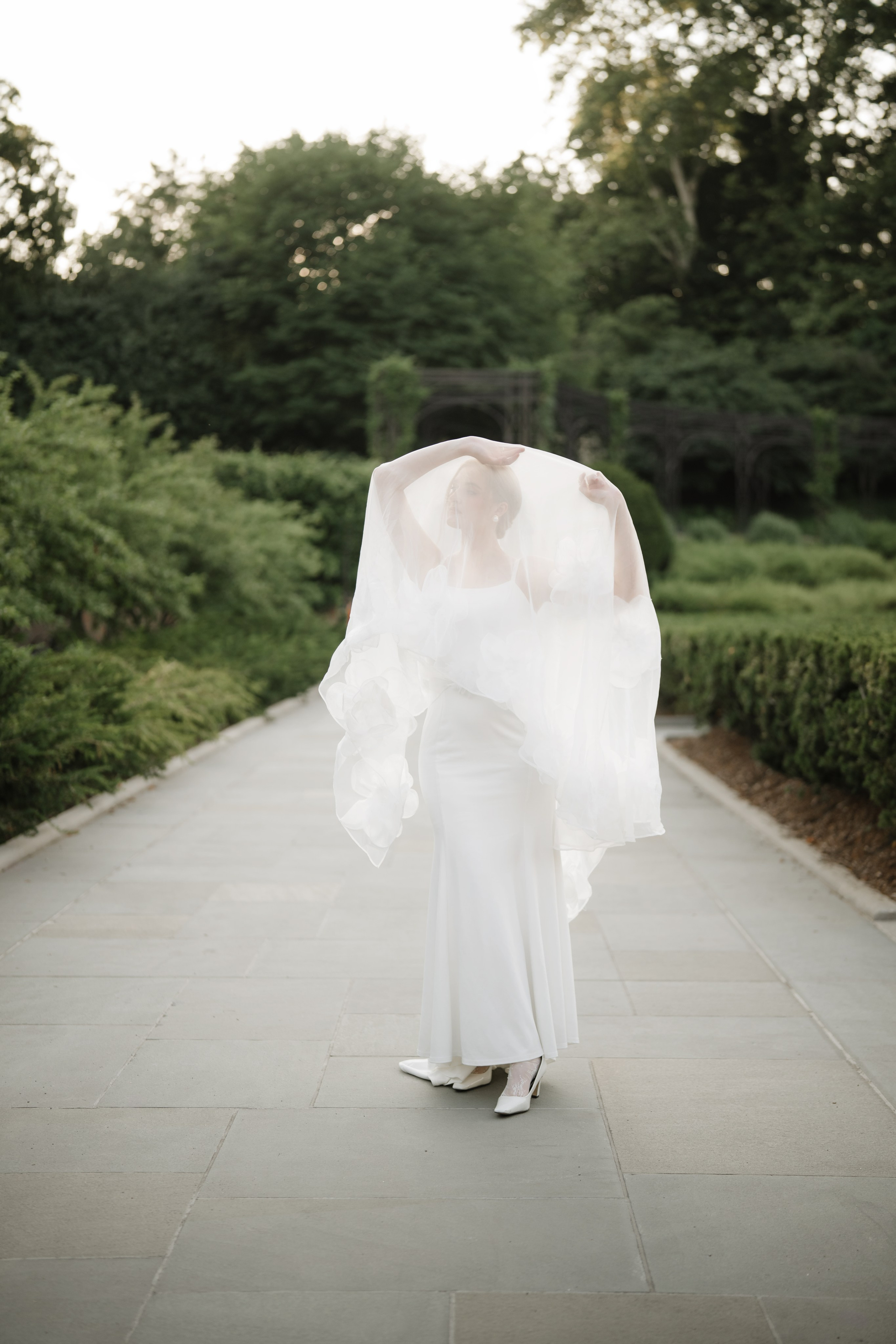Natalie as a Runaway bride. Portrait and wedding photographer in New York