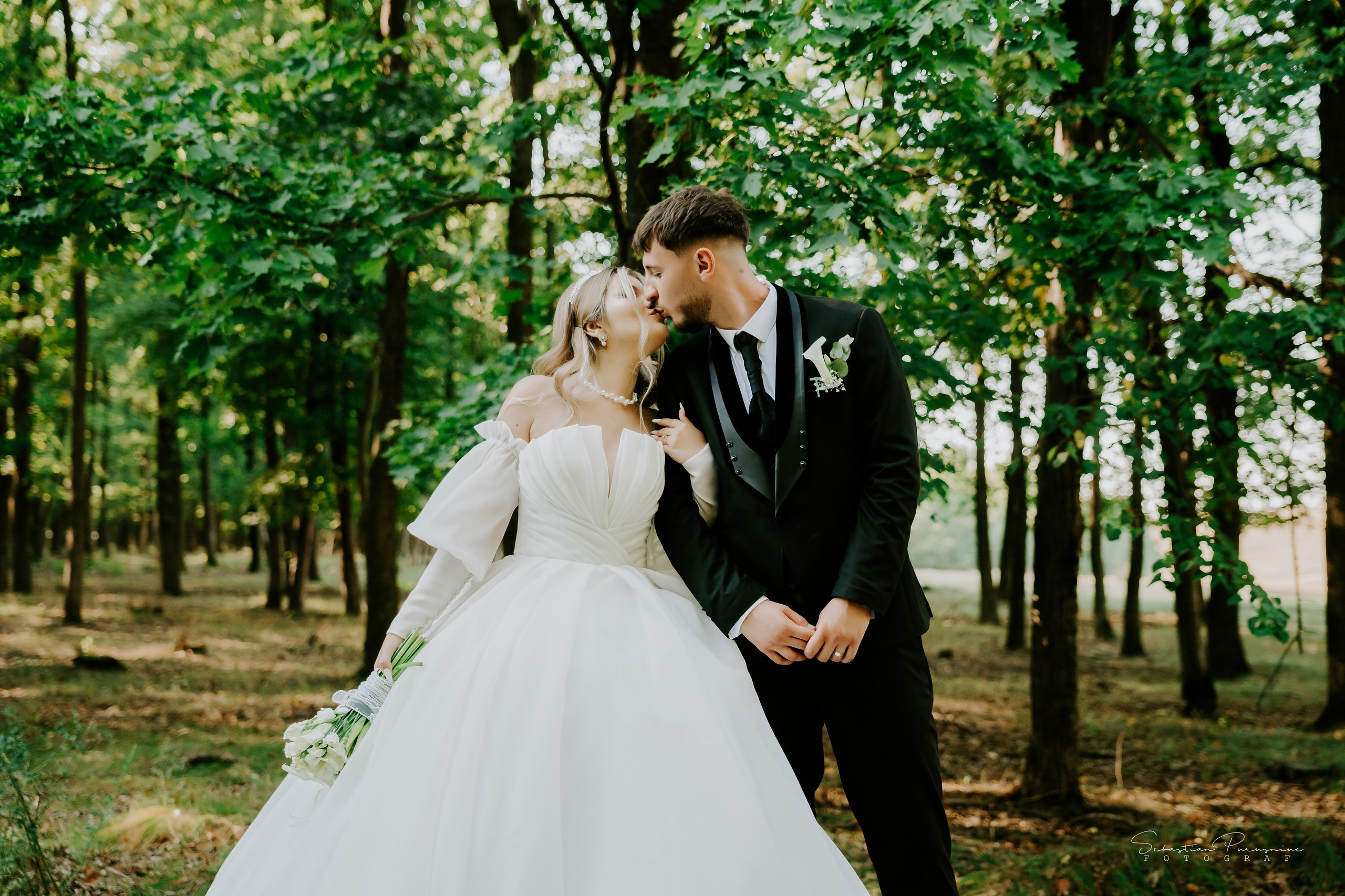 Bianca & Iulian. Sebastian Purusniuc Fotograf - Iasi