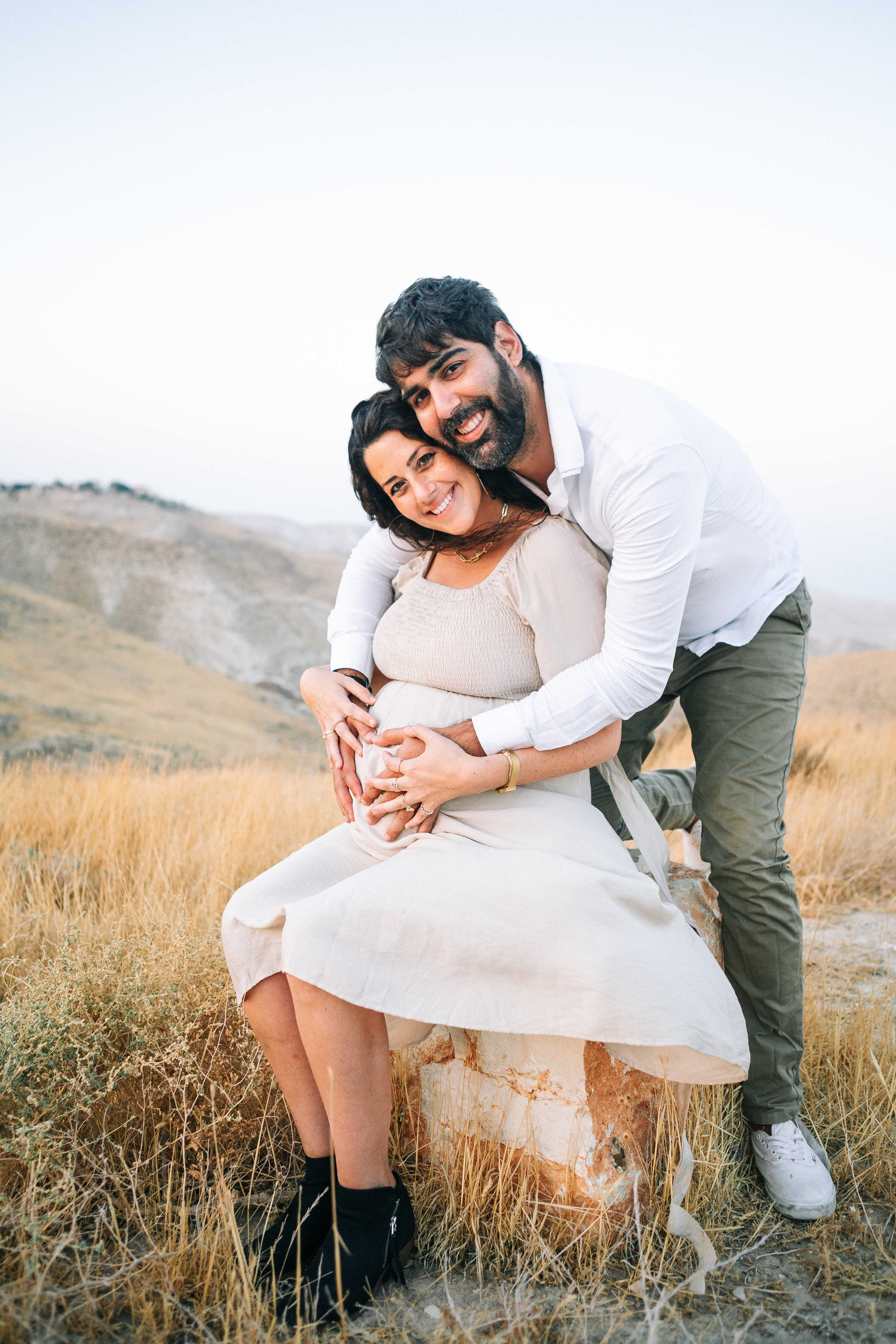 PREGNANT PHOTOSESSION IN THE DESERT. PHOTOGRAPHER IN ISRAEL