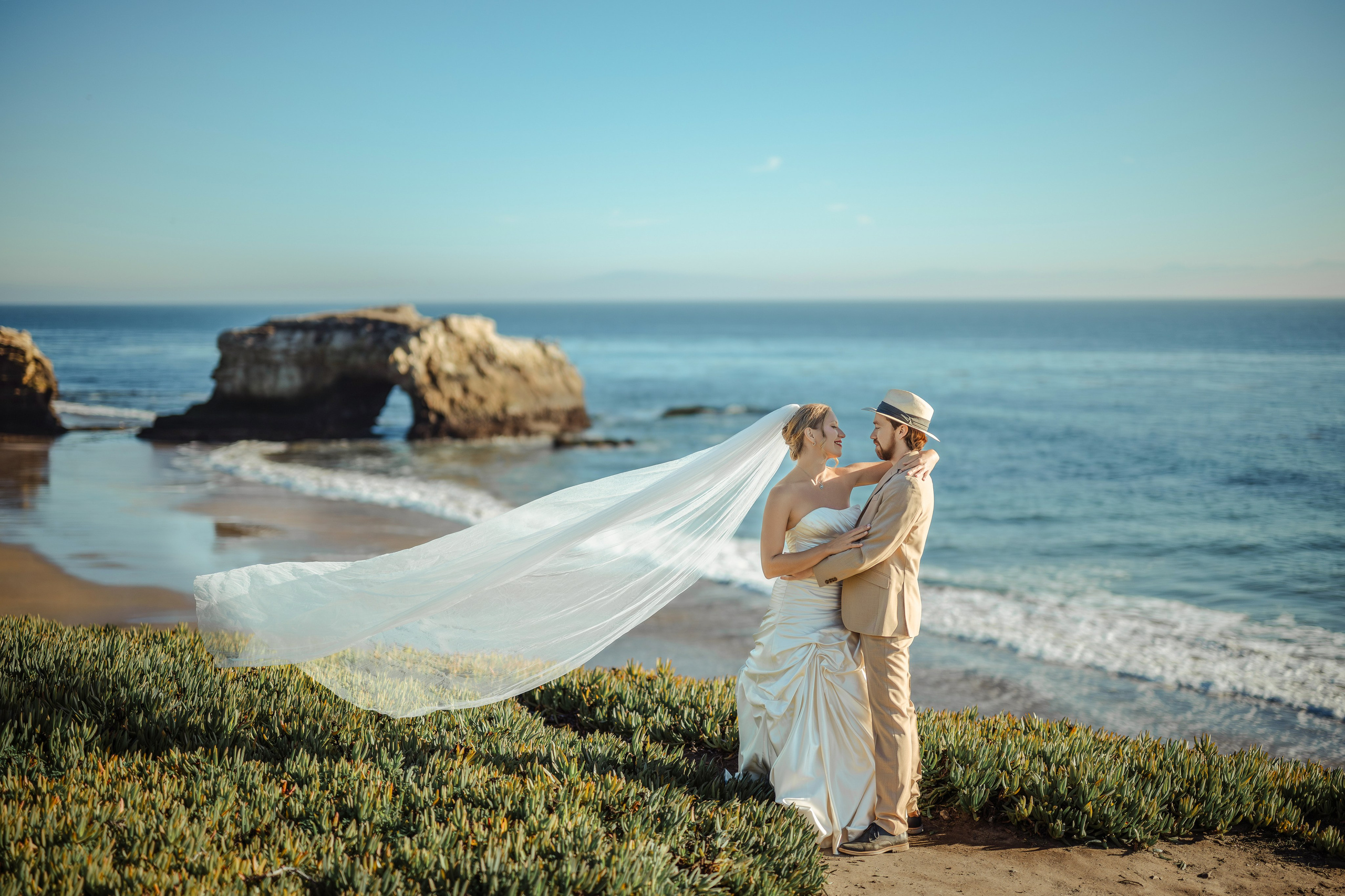 Coastal Elopement in Santa Cruz & Monterey. Wedding & Elopement Photographers in California
