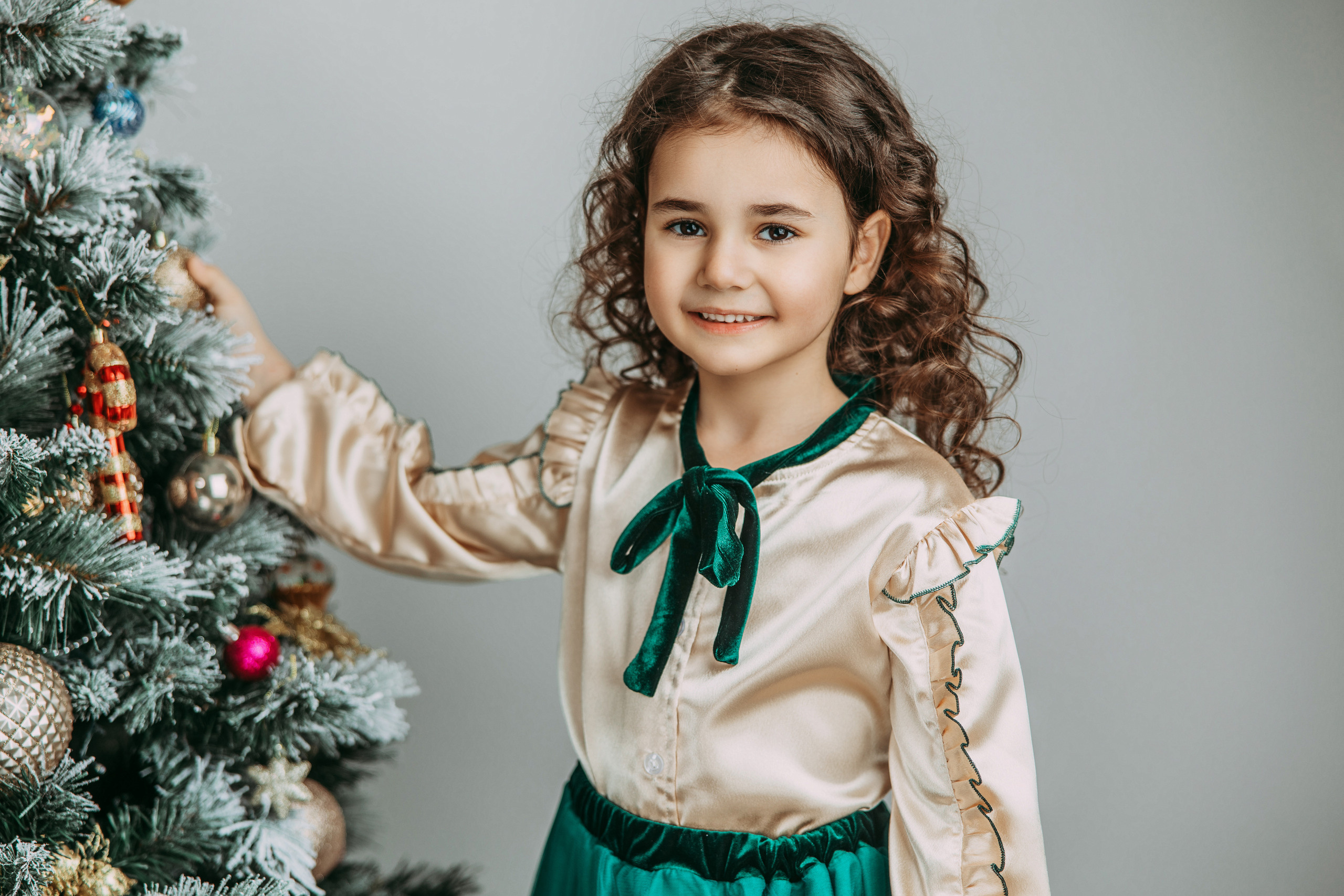 Новогодняя семейная фотосессия в студии GeorgeTLV в Хайфе. George TLV — профессиональный фотограф и ретушёр, Израиль / Profession