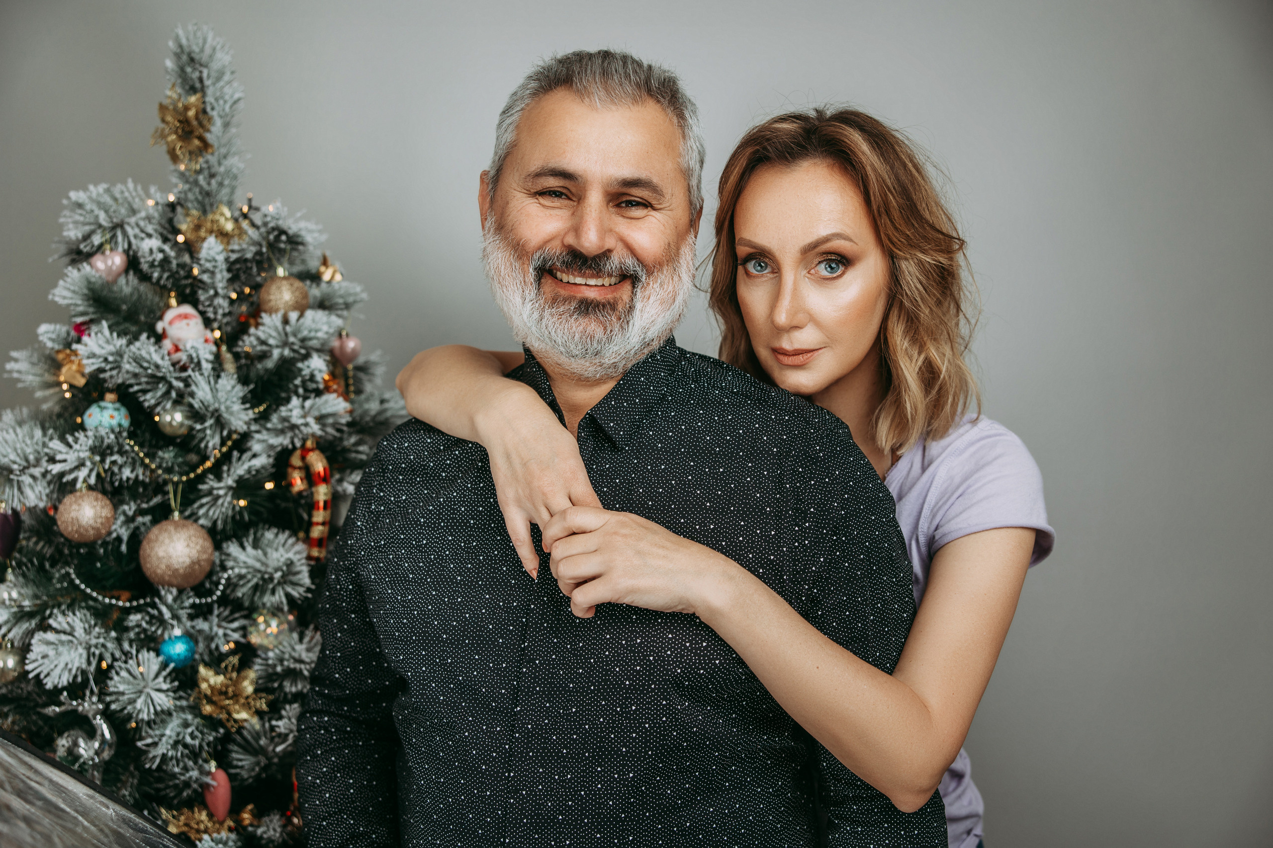 Новогодняя семейная фотосессия в студии GeorgeTLV в Хайфе. George TLV — профессиональный фотограф и ретушёр, Израиль / Profession