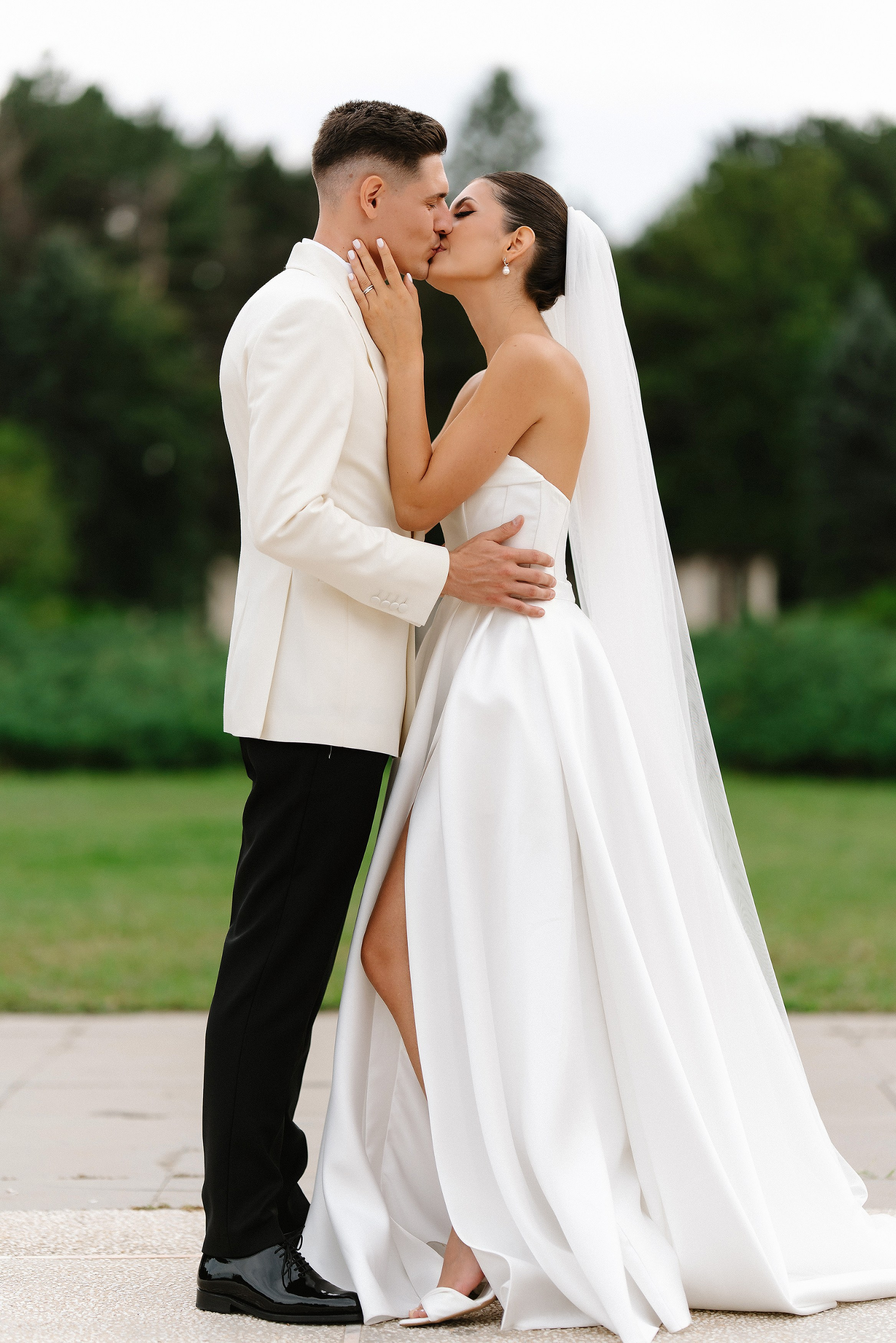Gabriela și Răzvan. Tayfun — Fotograf