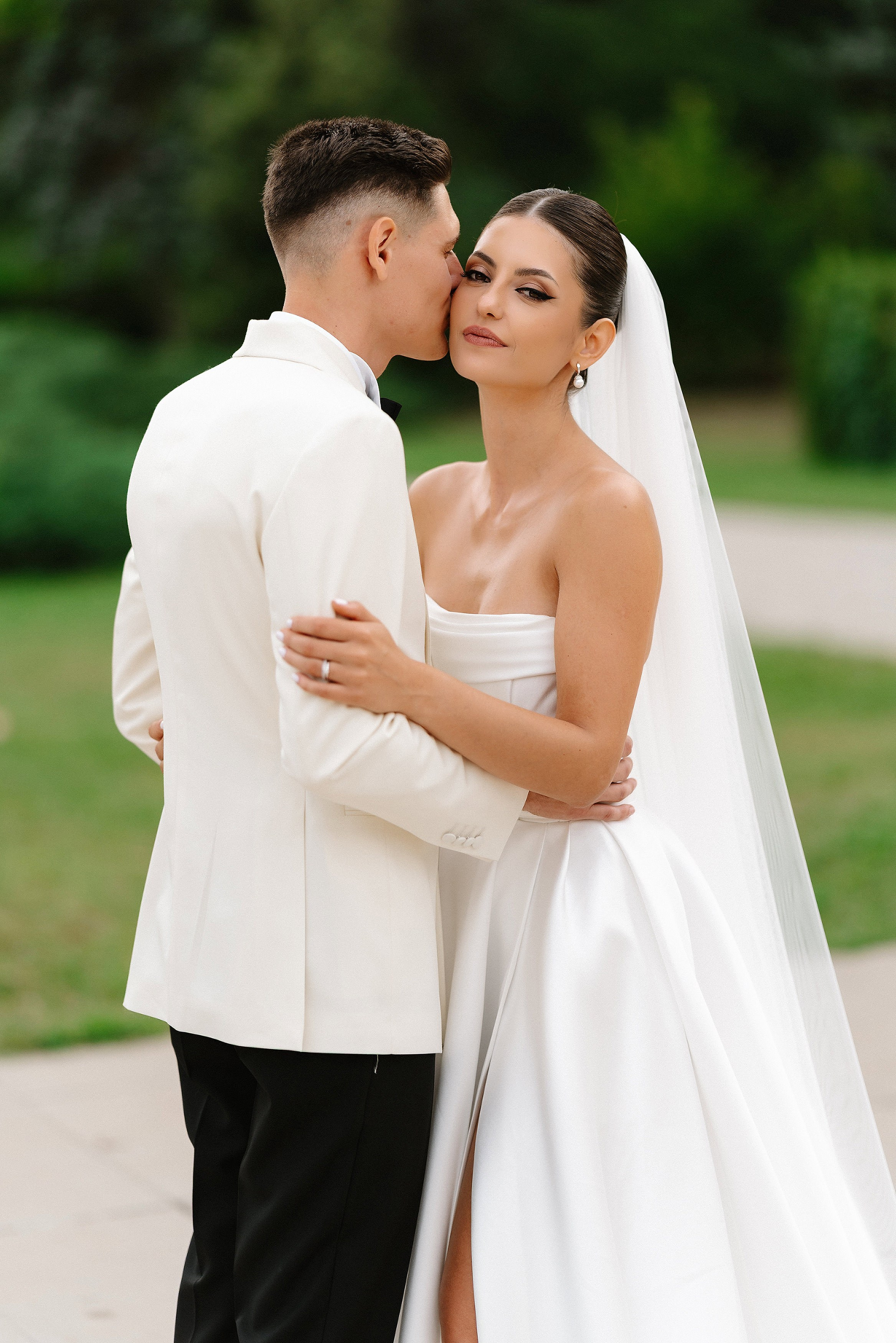 Gabriela și Răzvan. Tayfun — Fotograf