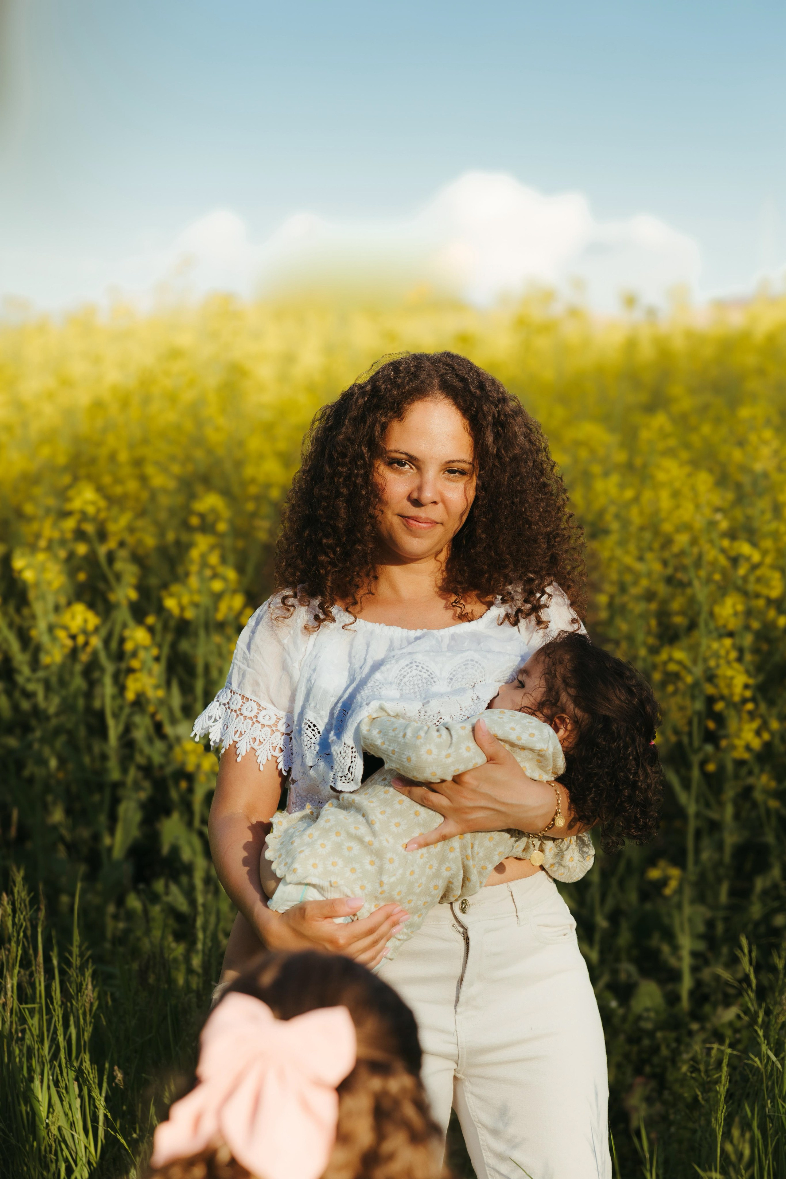 Mädels unter sich. Familienfotografin in Bern, Schweiz