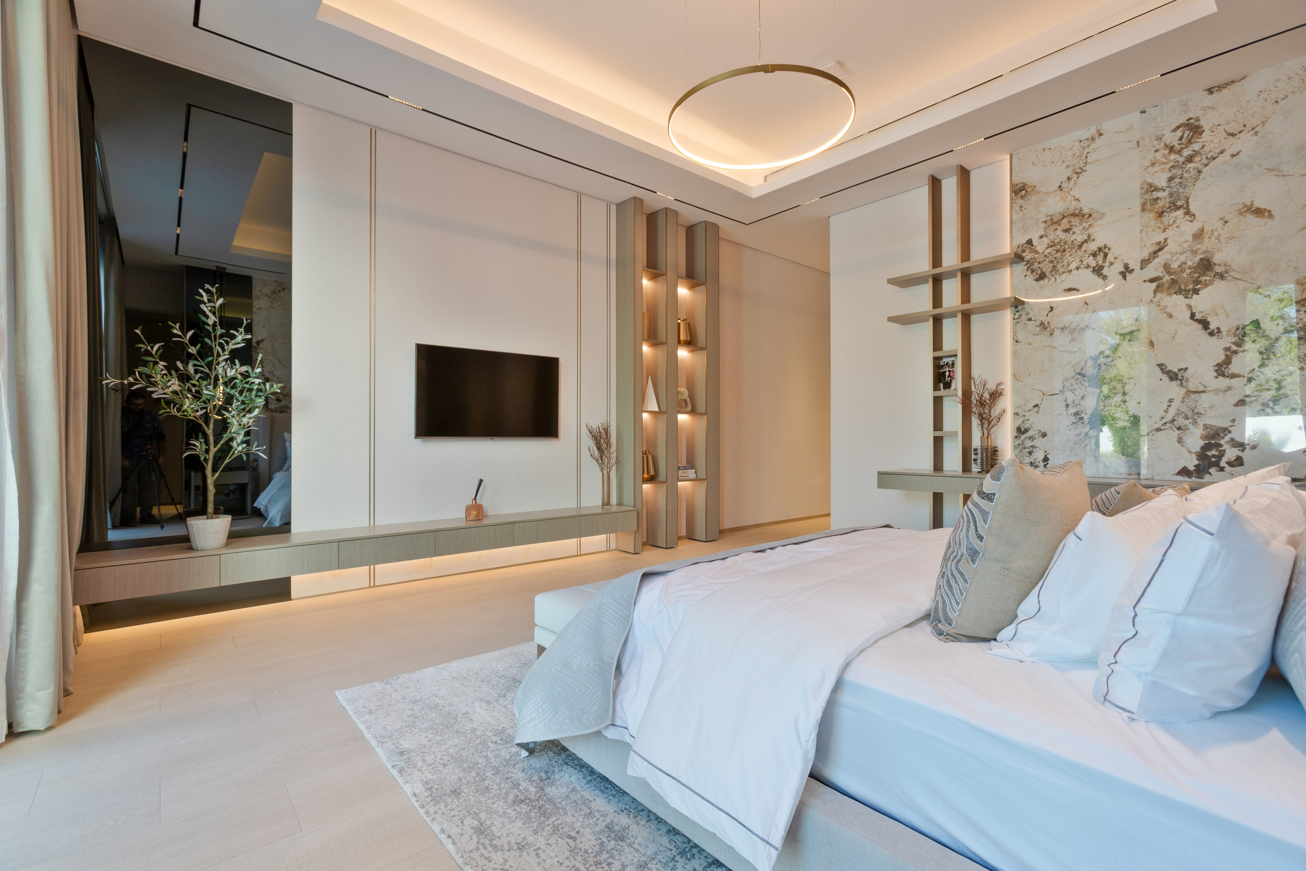 Luxury Villa — Emirates Hill. Samy Mar Boy │Portrait, Automotive and Real Estate Photographer