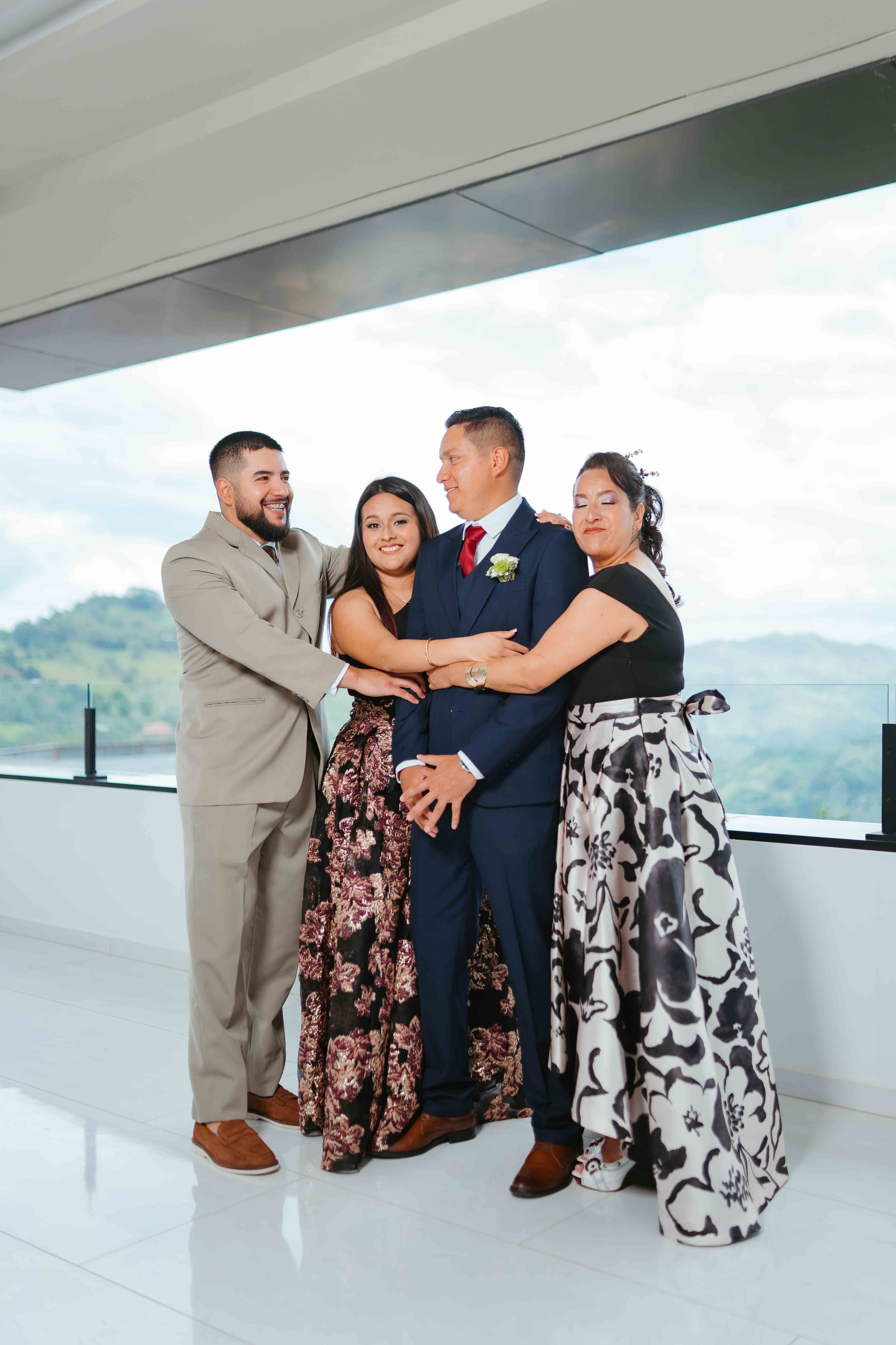 Jennifer y Vladimir. Fotógrafo de bodas en Loja Ecuador | Piero Alvarez PH