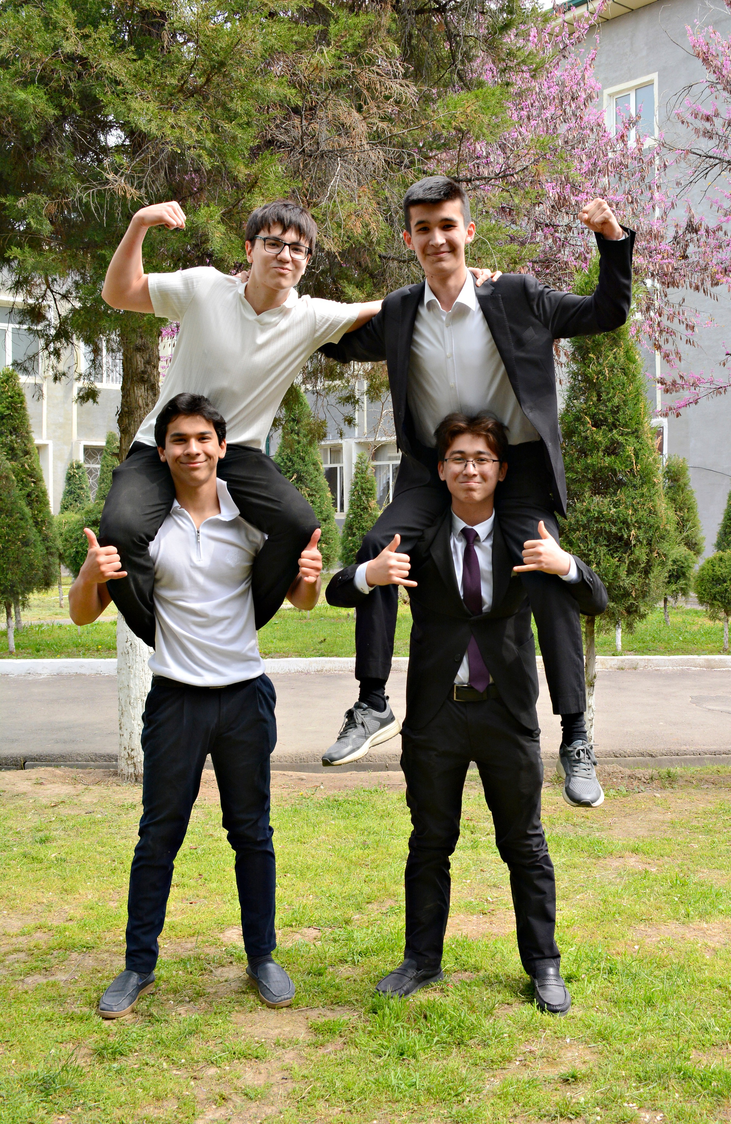 Старшие классы. Фотограф Михаил в Ташкенте