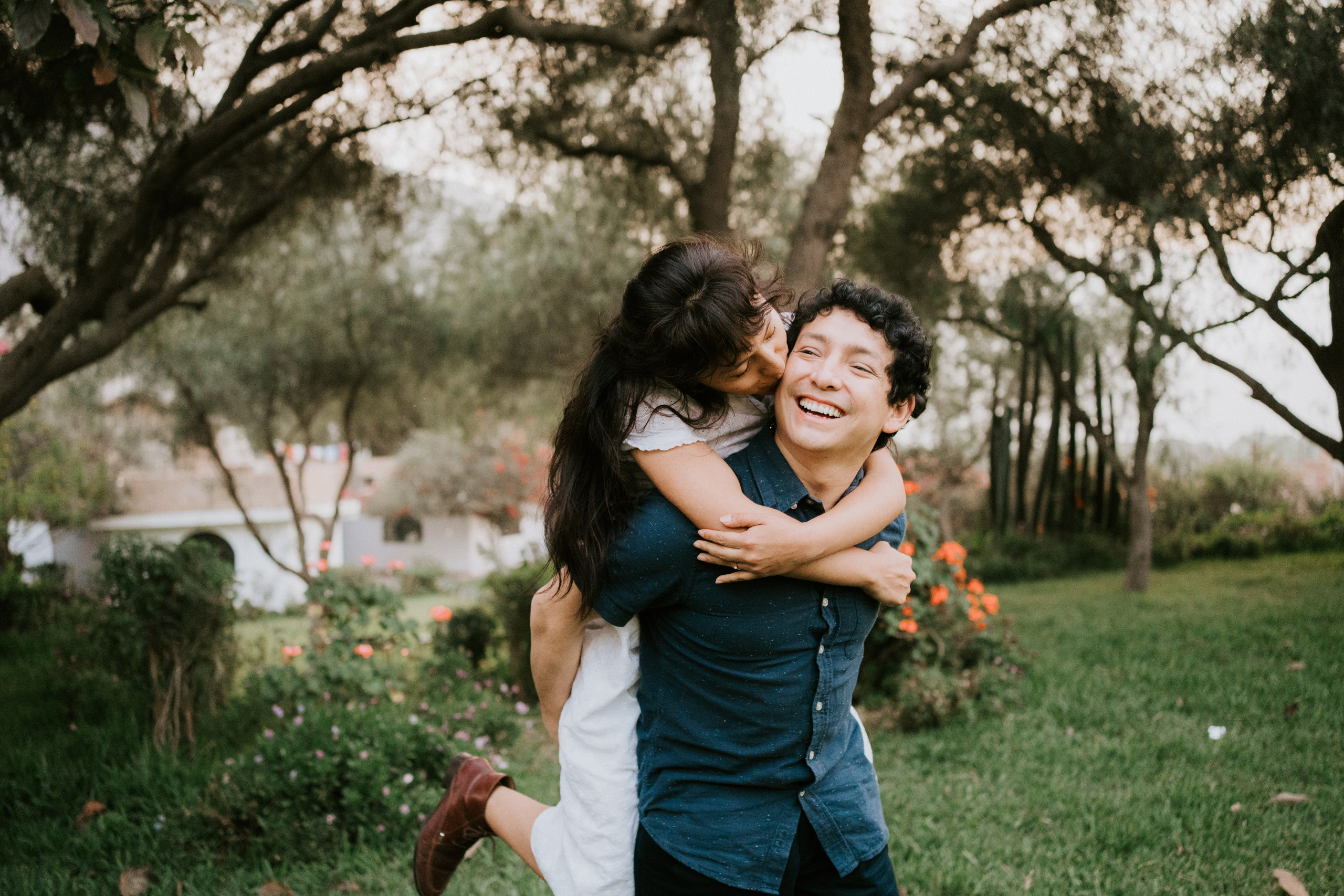 Freyre y Yefel. Fotógrafo de Bodas en Lima | Ronhy Altamirano. Fotografía narrativa y cinematográfica para bodas, quinceañeras y eventos exclusivos