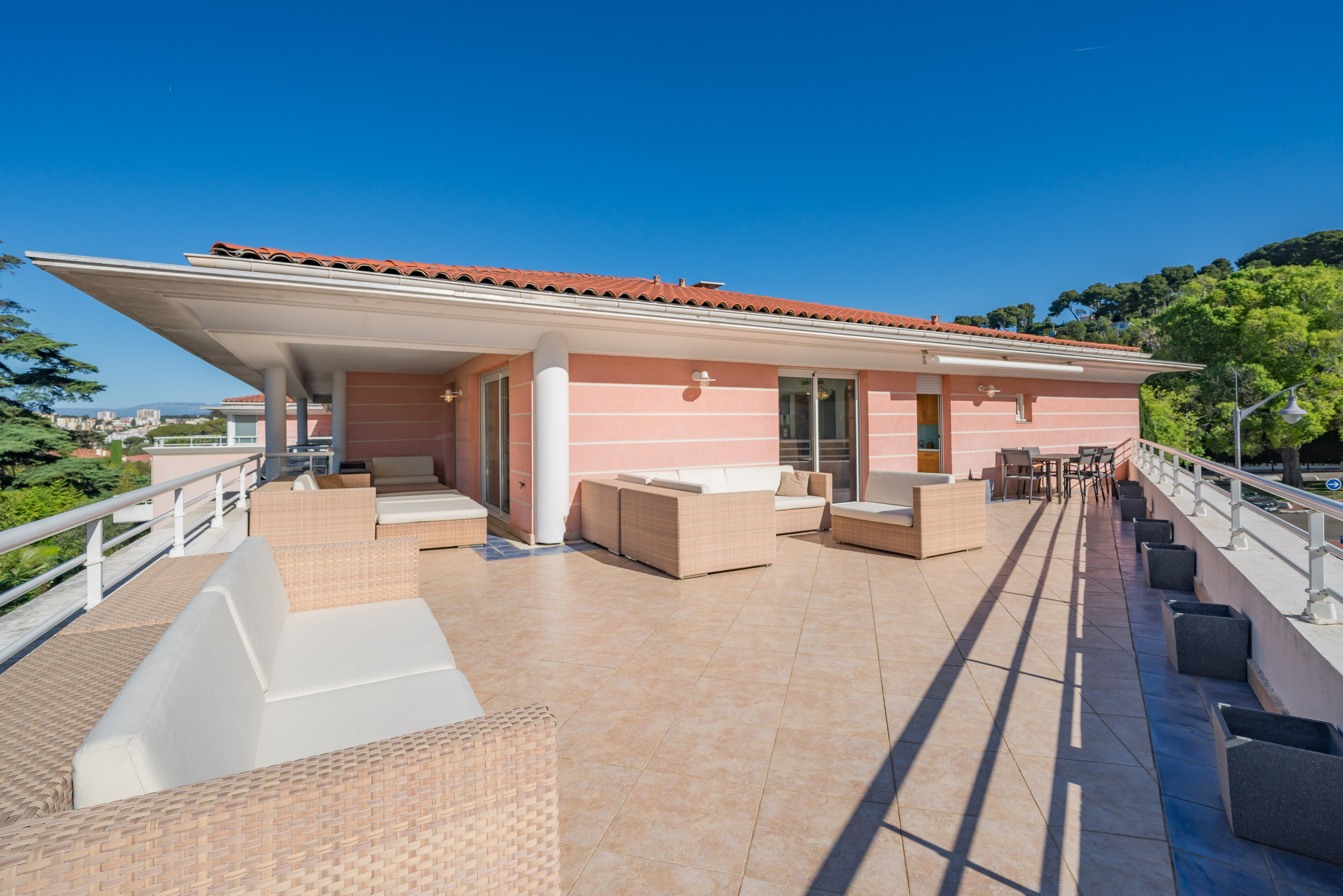 IMMOBILIER — REAL ESTATE PREMIUM. MARQUIS PHOTOGRAPHIE — Photographe/Vidéaste, Drone, événements, Nice, Monaco, Cannes, yacht, corporate, mariage, immobilier, events luxury