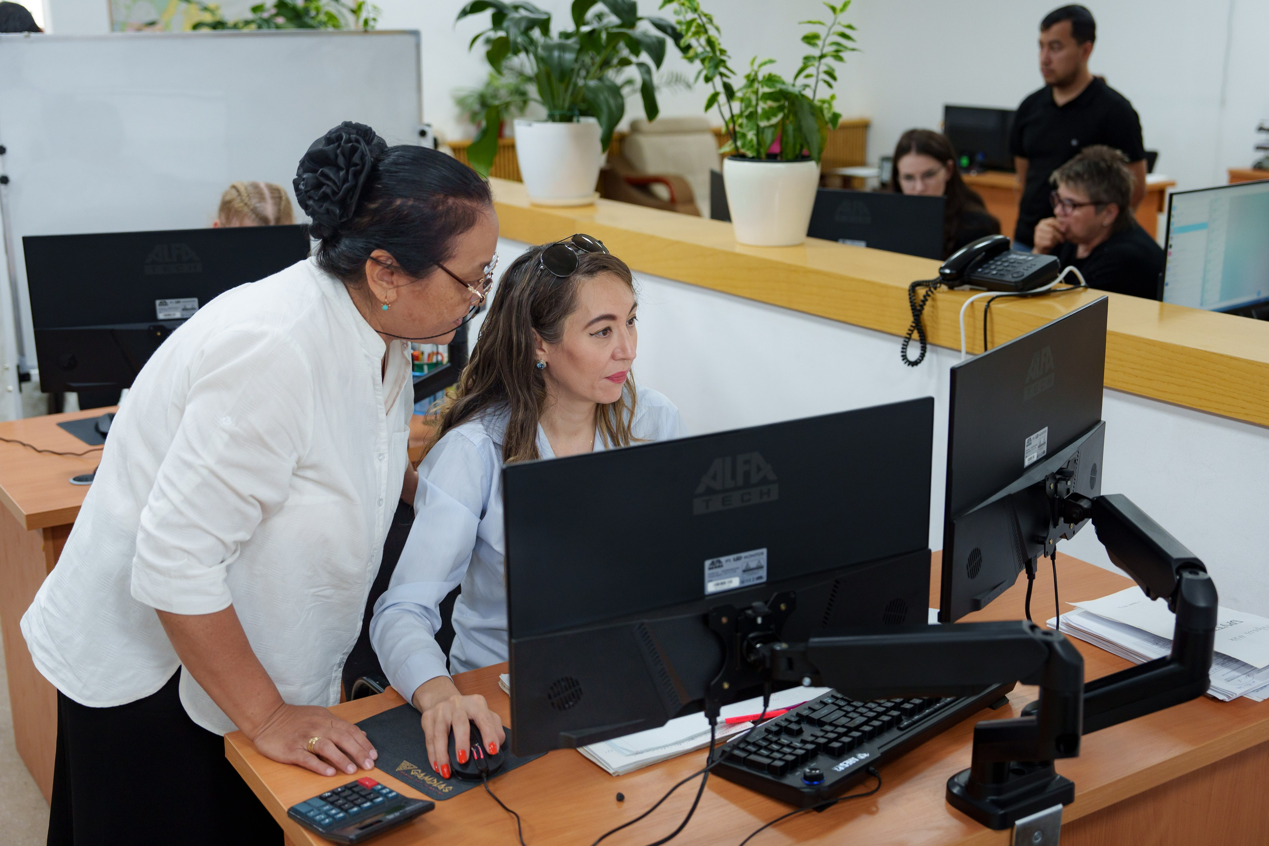 Электробус. Георгий Намазов | Фотограф в Ташкенте