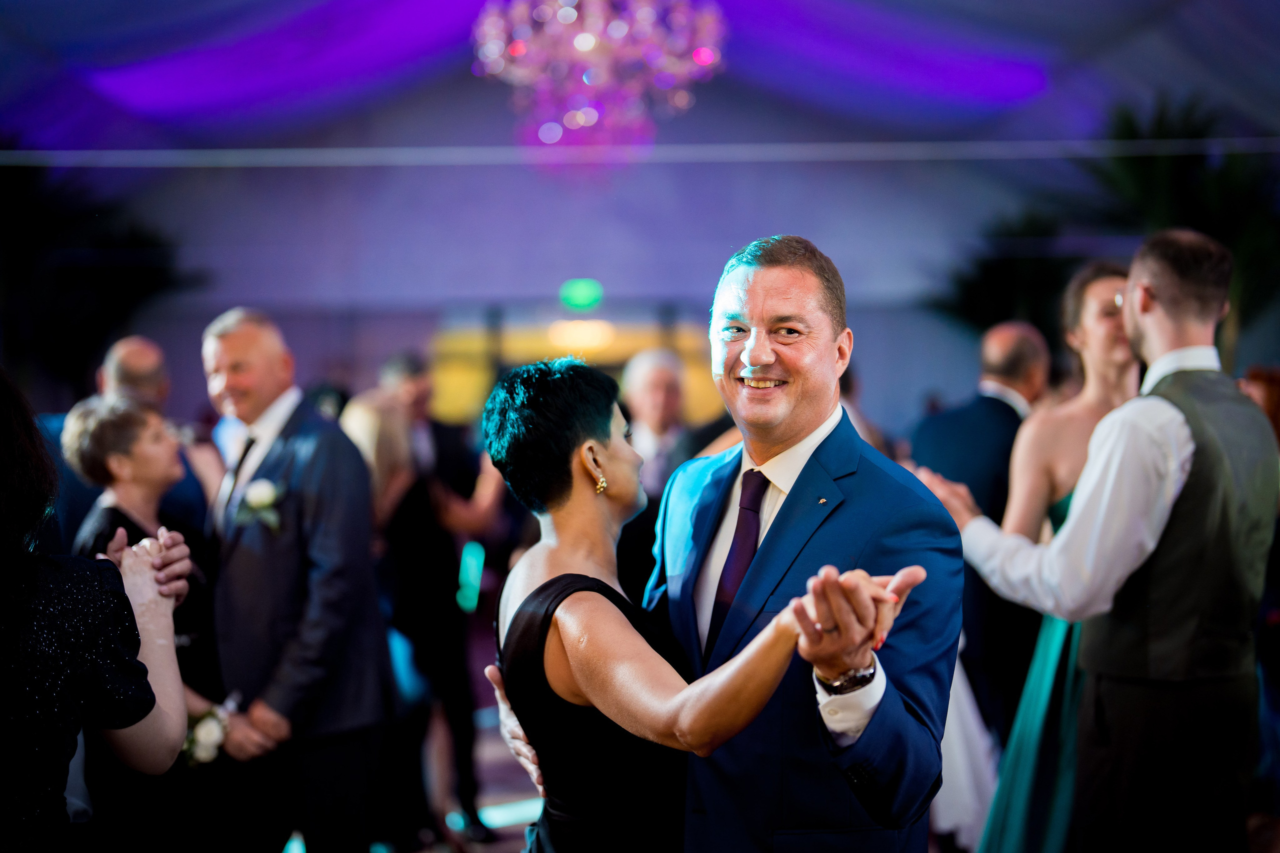 PARTY. Gabriel Florea — Fotograf nuntă București