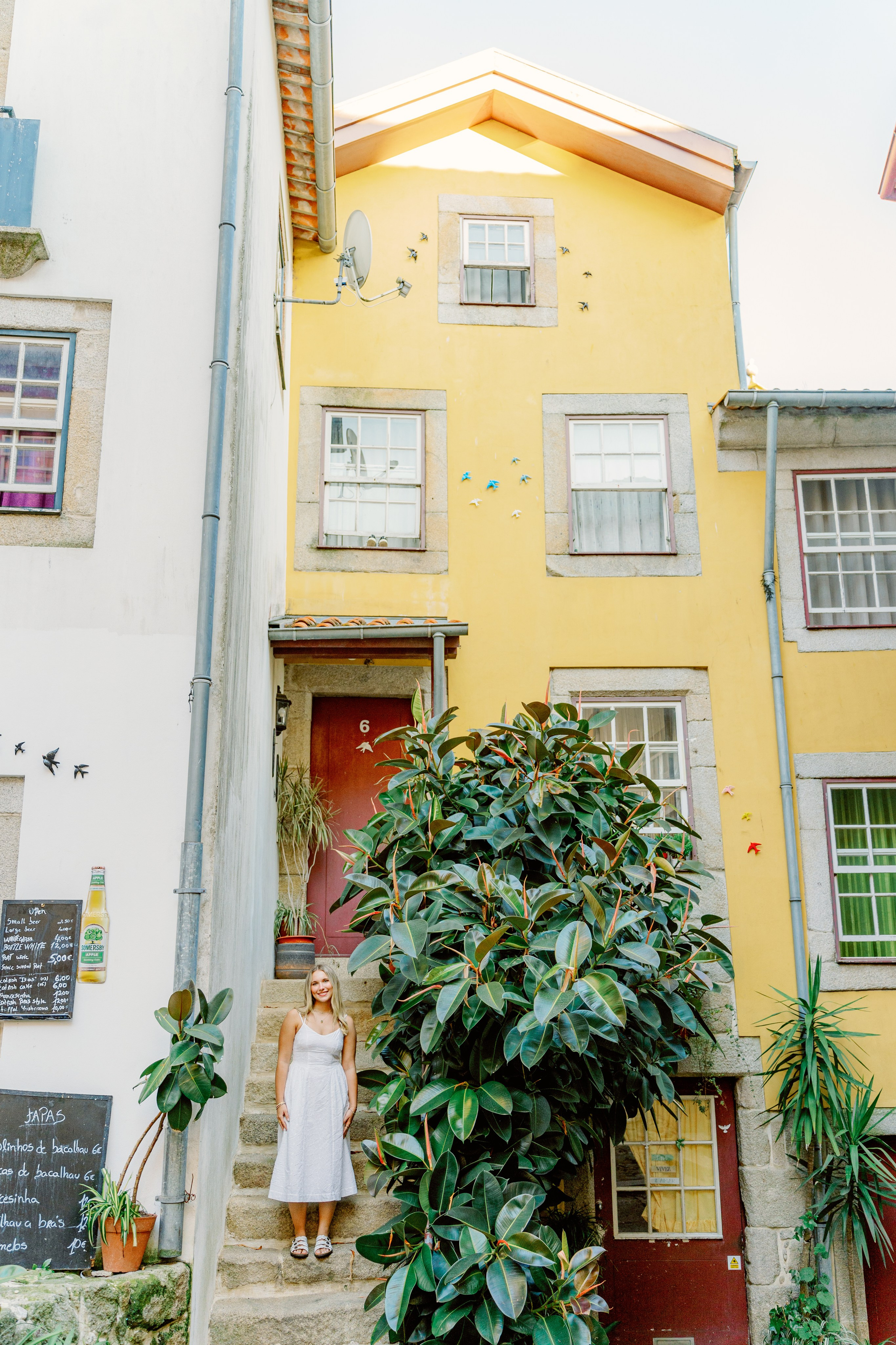 PHOTO SHOOT IN PORTO. Photographer in Portugal Polina Gotovaya