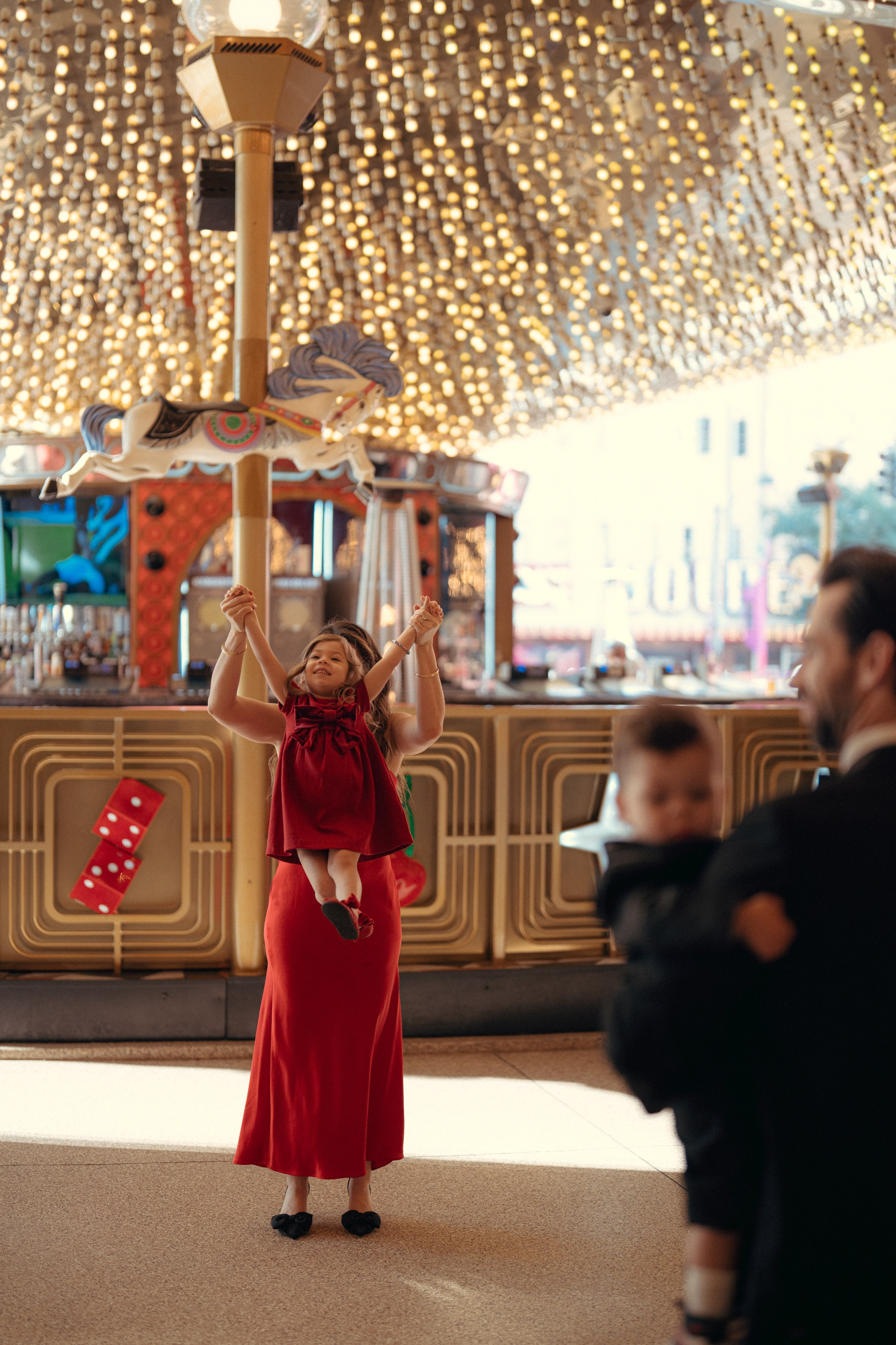 Brianna, Glenn, Jojo and Emmett. Wedding & elopement photographer Viktoriya Kravtsov. Las Vegas