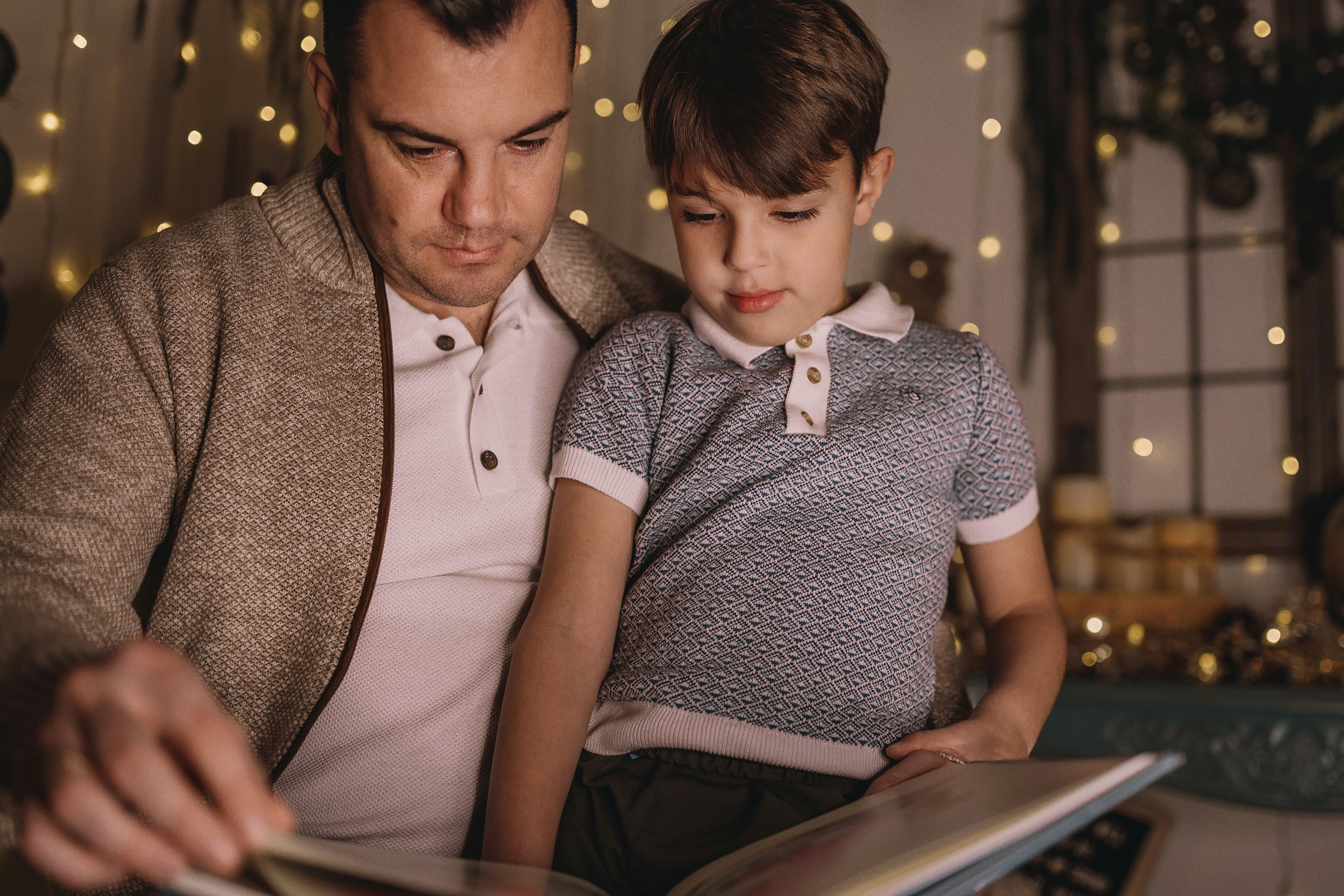 11.28.2025 Christmas Photoshoot. Wedding family event photographer in Chicago Nick Yushevich