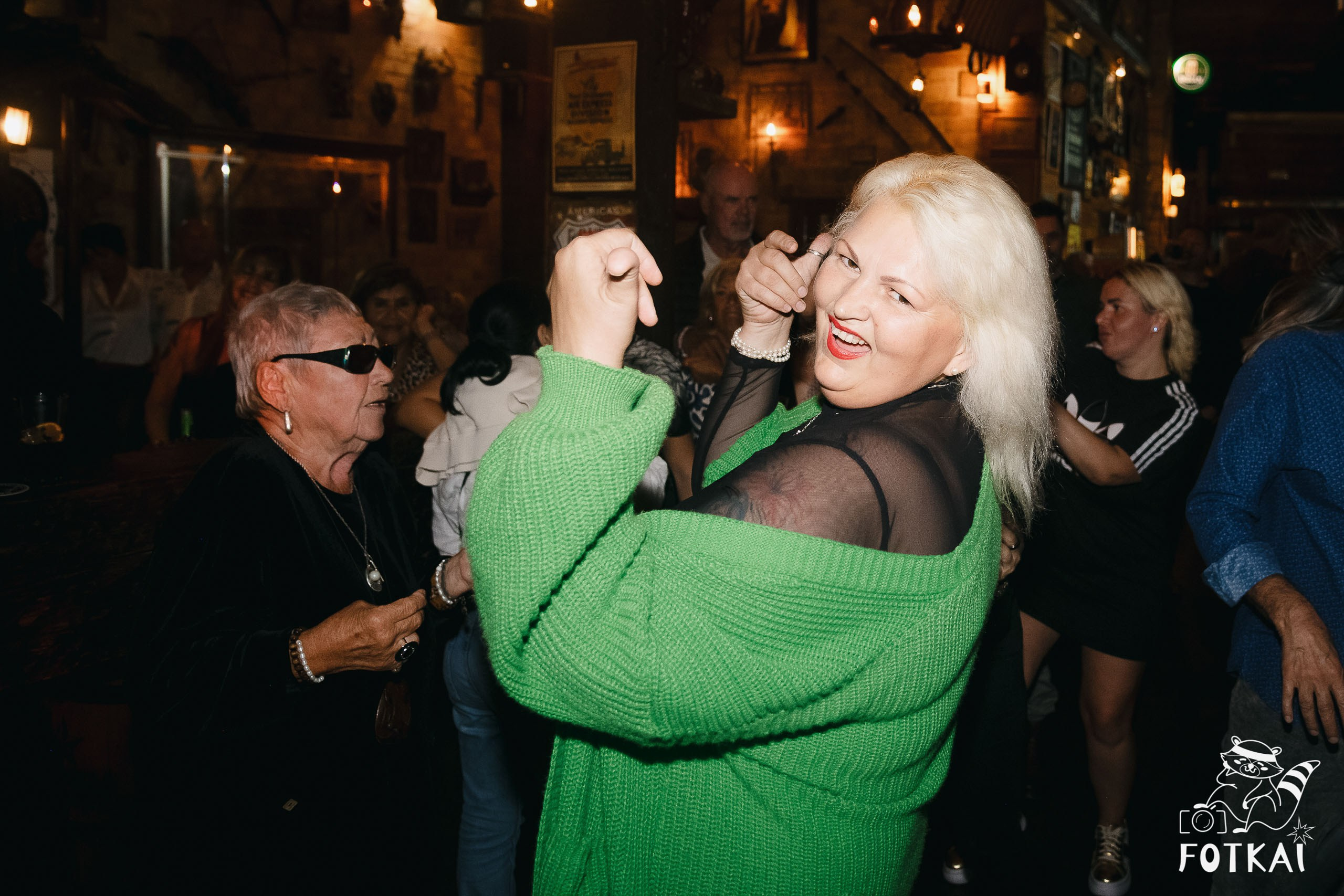 Фоторепортаж JAM Night в El Paso Bar, Torrevieja — живая музыка и атмосфера Коста-Бланки | FOTKAI