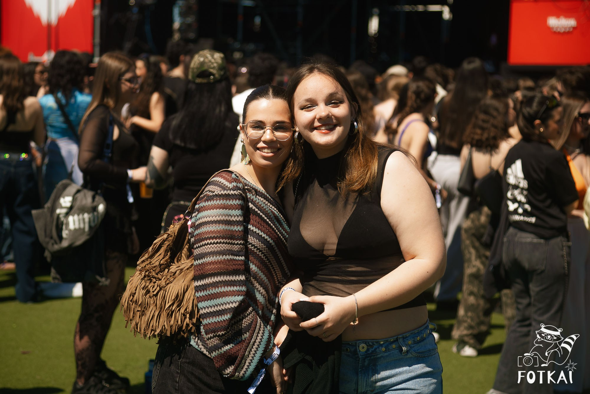 Costa Sonora 2026 Alicante Day 1 Photos — Find Yourself, Friends and Festival Crowd | FOTKAI