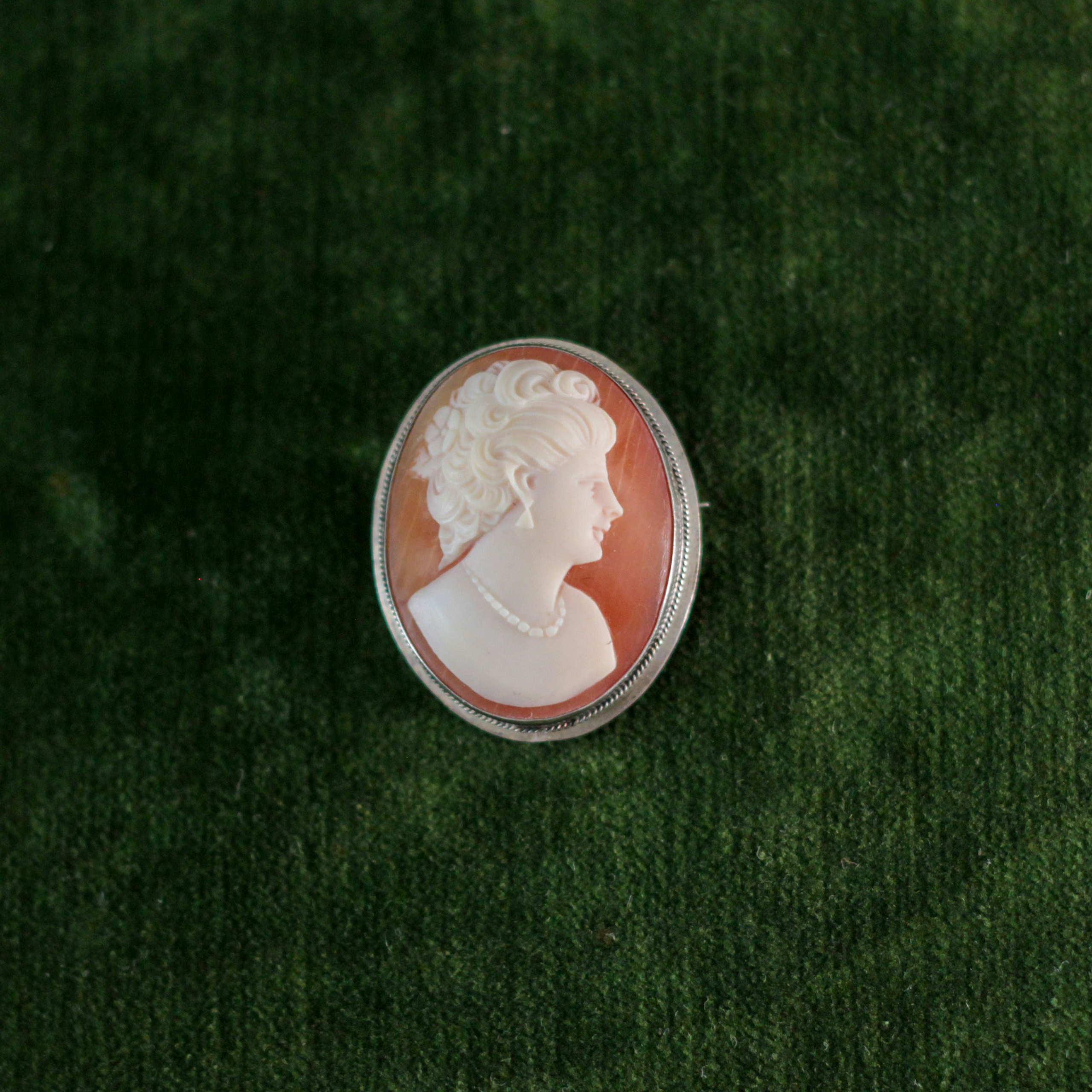 Cameowomannew. Современнные и актикварные украшения в Барселоне, Москве и Санкт-Петербурге