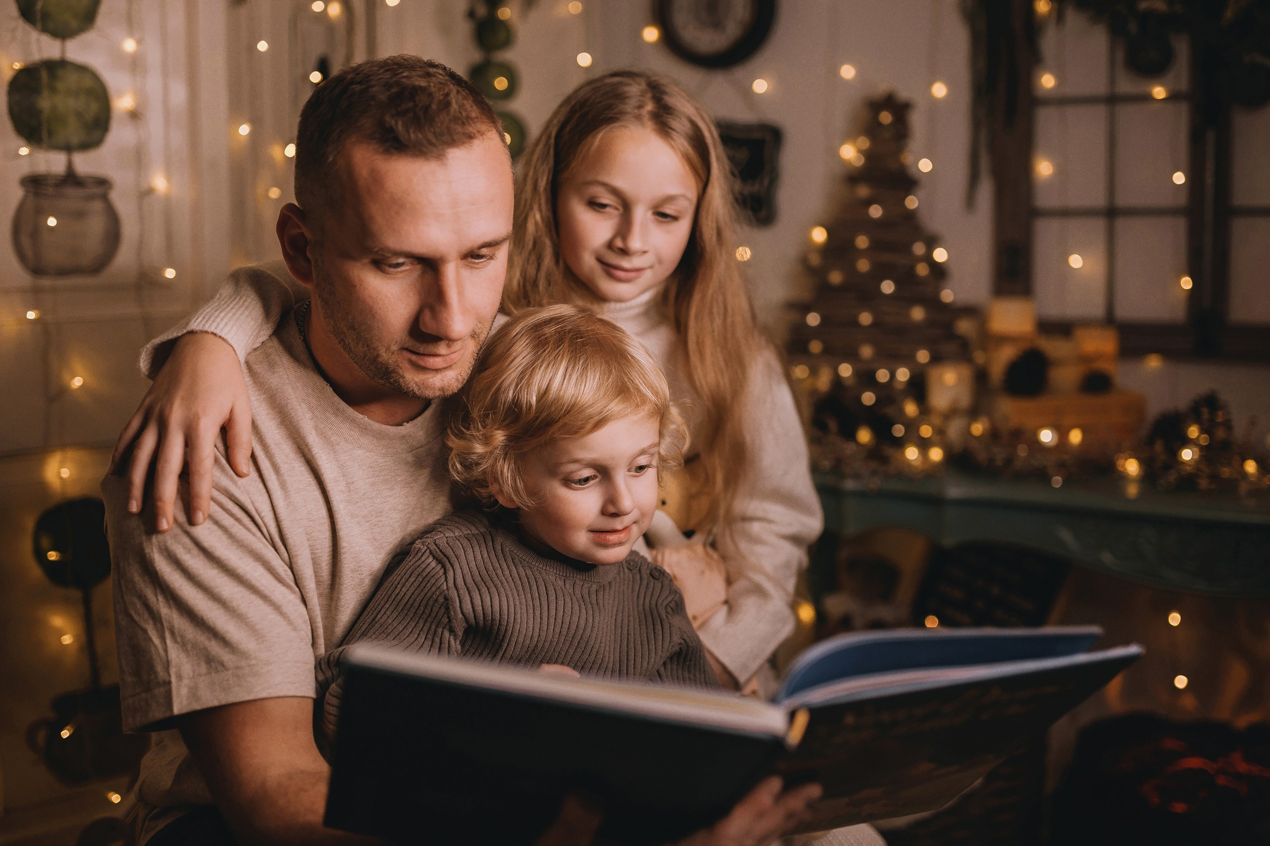 11.15.2025 Christmas Photoshoot. Wedding family event photographer in Chicago Nick Yushevich